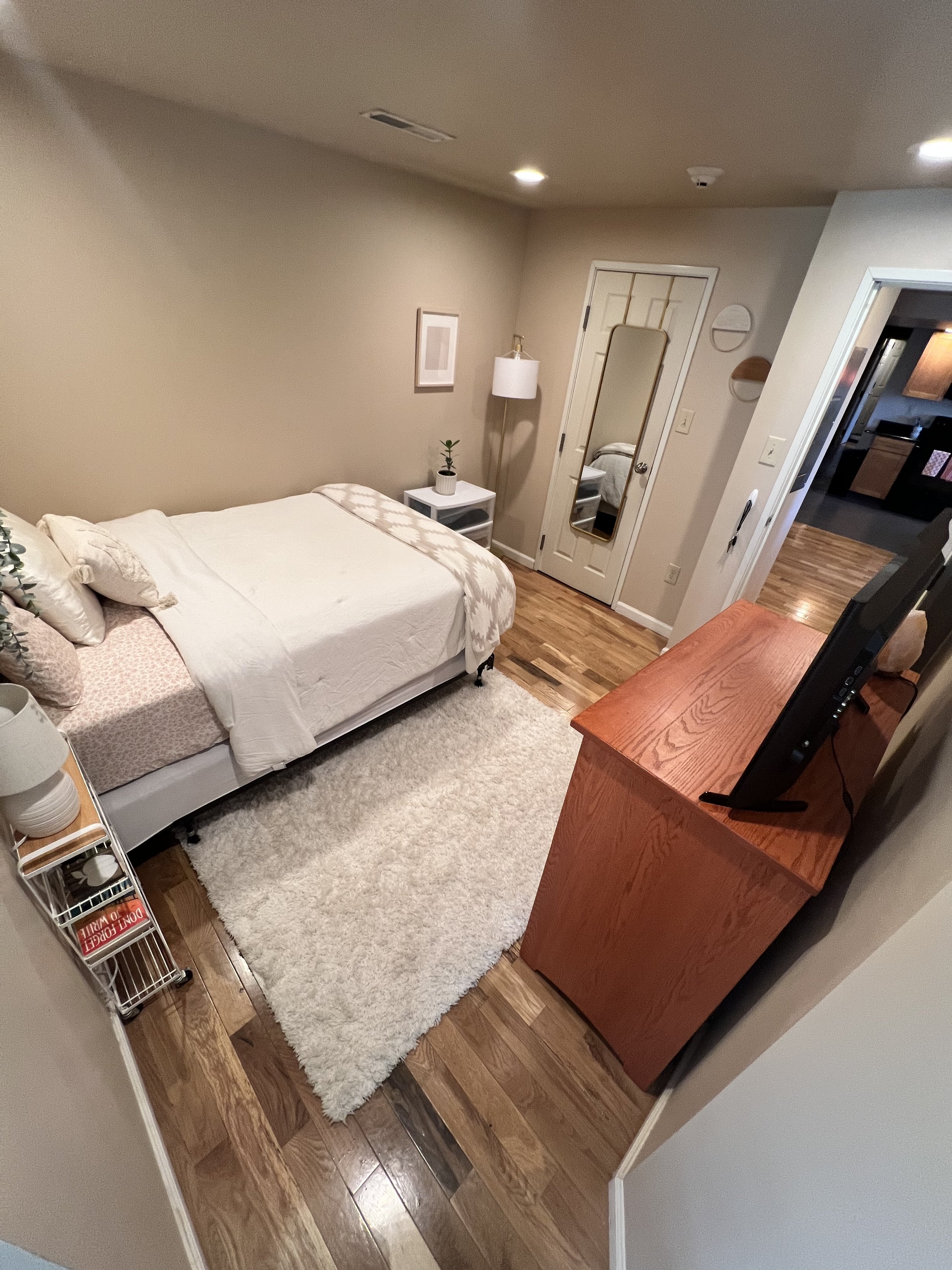 Apartment 11 4 Bedroom - 4 Bathroom