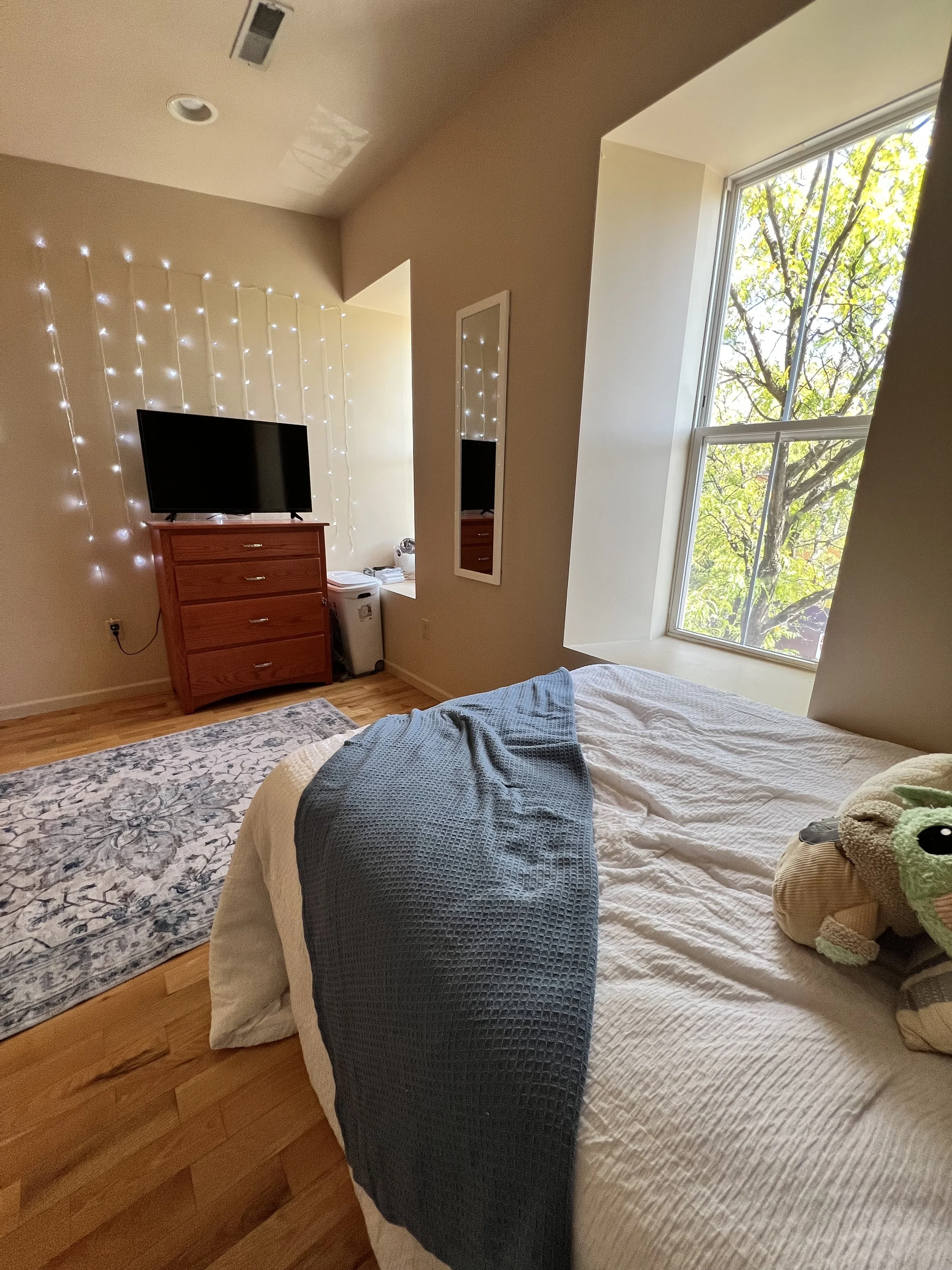 Apartment 1- 5 bedroom 2 bathroom