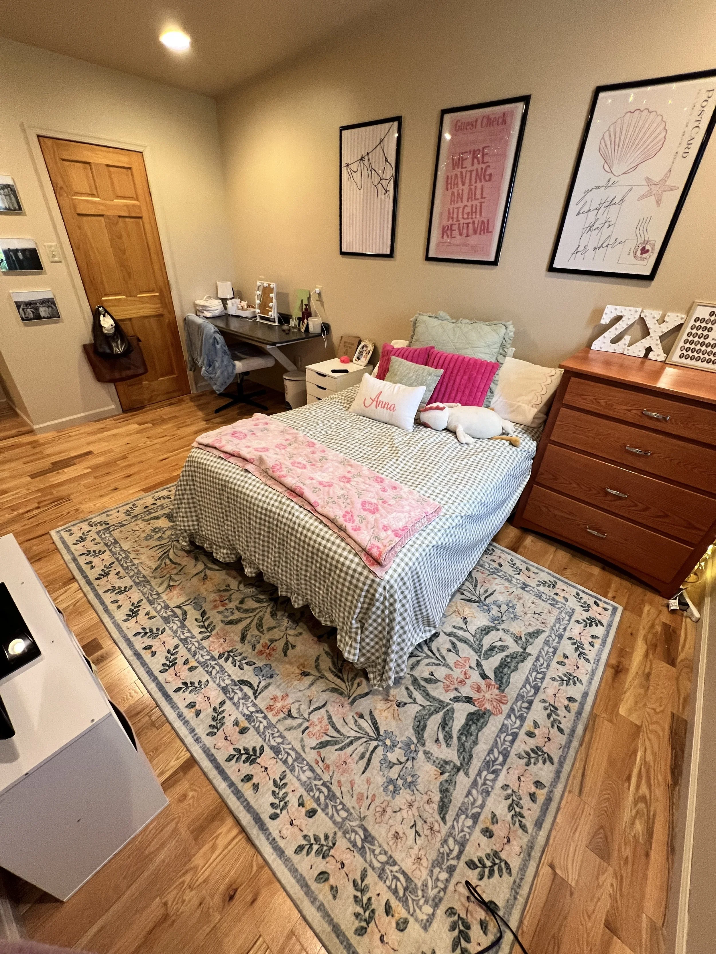 Apartment 1- 5 bedroom 2 bathroom