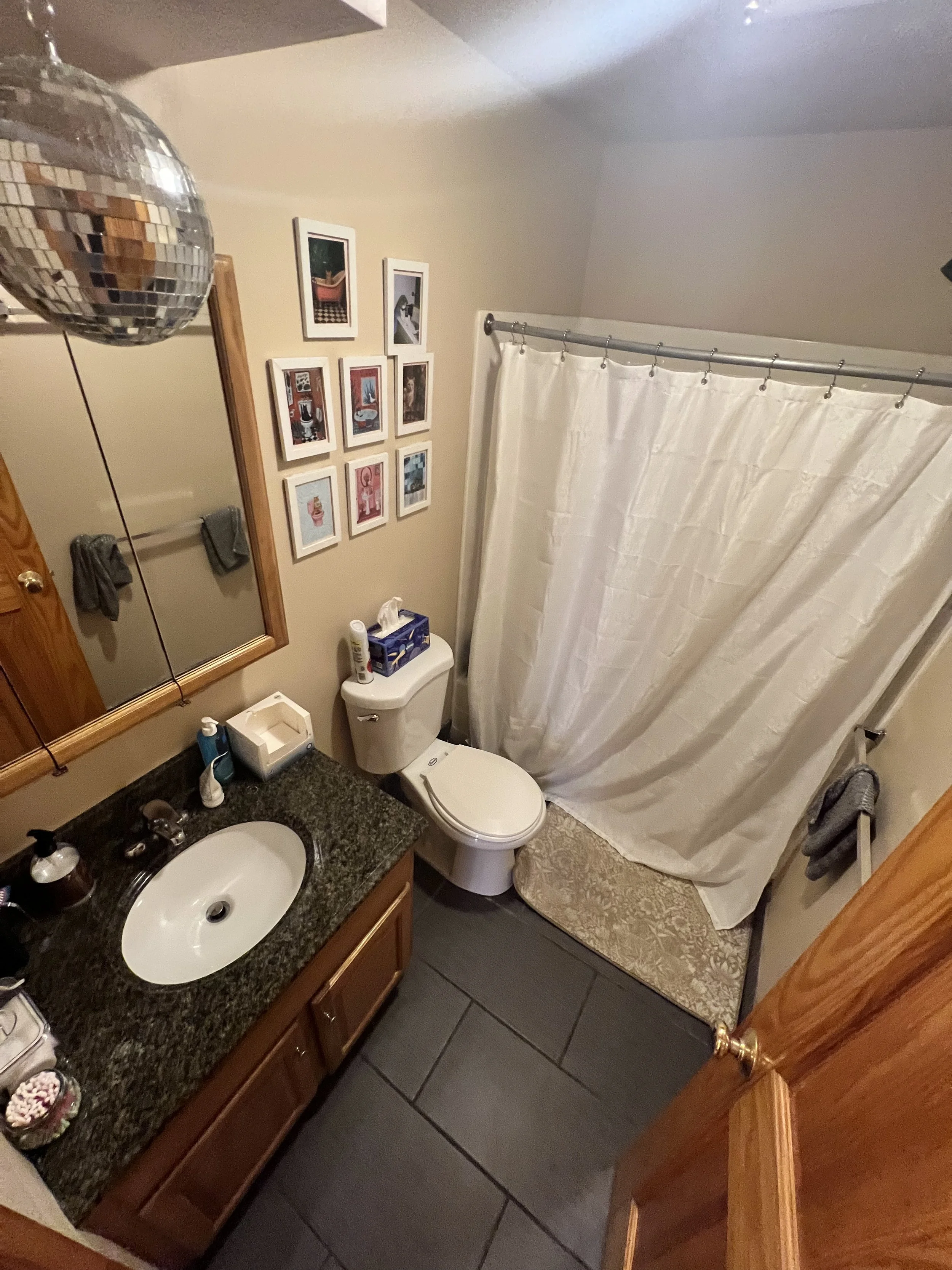 Full Bathroom 36 E Main Street Apartment 3B