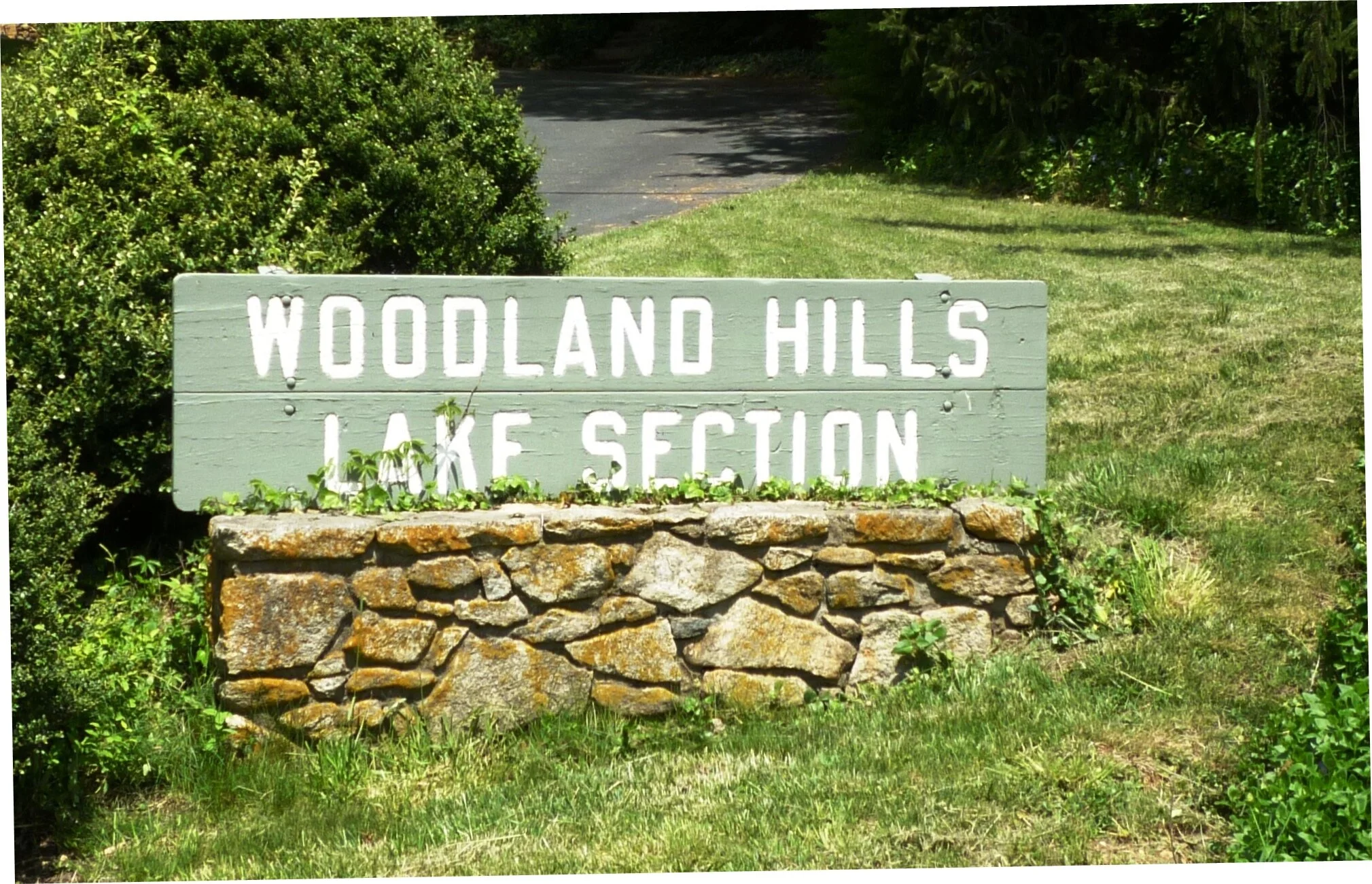NORTH - Woodland Hills