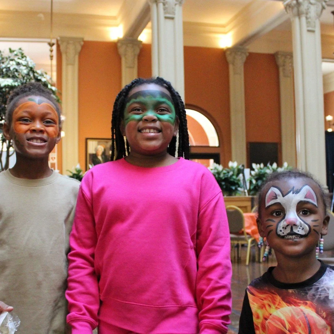 OoOoOo! 👻 Check out some of the spooky activity in downtown StPL coming up! 🎃

From kid-friendly fun to seriously spooky to dogs-in-costumes, the Halloween spirit is all around in downtown. ⬇️

@mnchildmuseum&rsquo;s Halloween Party
⏳ 6-9pm on Frid
