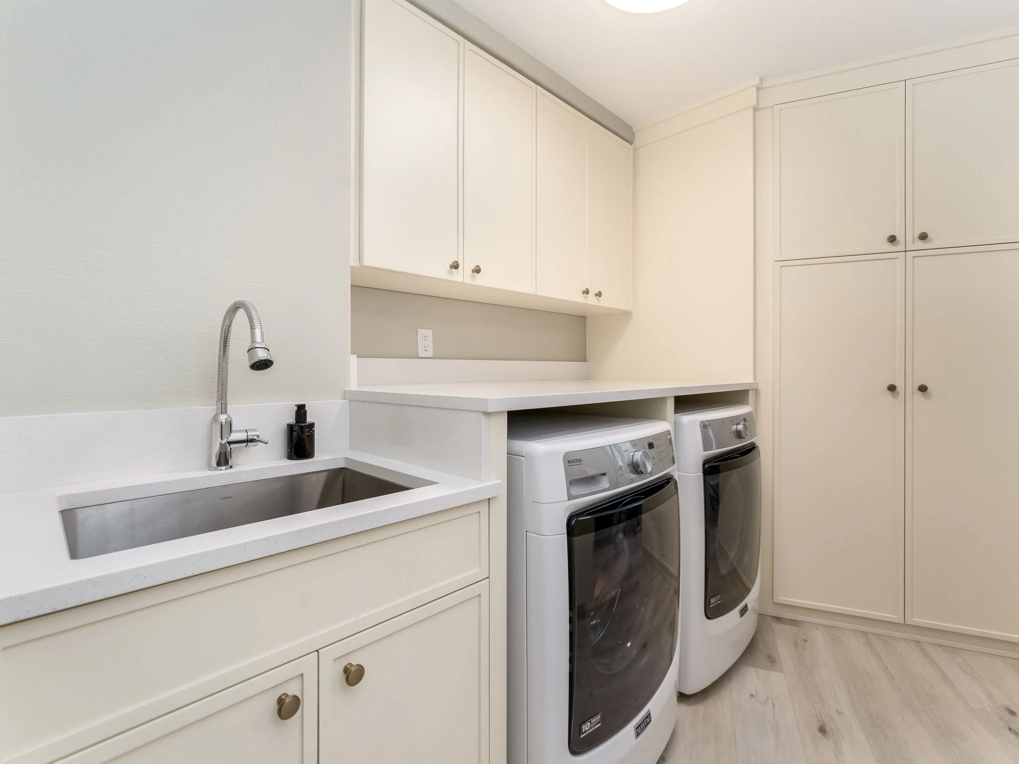 8.50-web-or-mls-2412 NW Mahon Ct McMinnville OR (43) copy.jpg