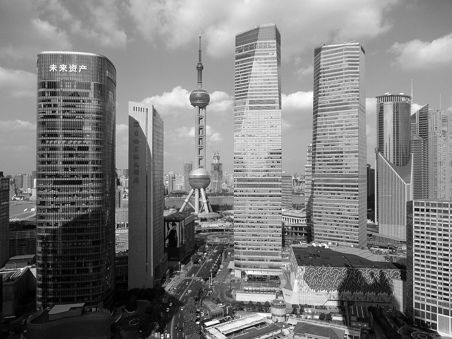 BTS: Shanghai - Ethan's Camera

Wow. The view from the crew's location in Lujiazui is pretty stunning. Check out the film's website for time-lapses, journal entries from the crew and more! 

www.madeinchinamovie.com

#madeinchinamovie #madeinchina #s