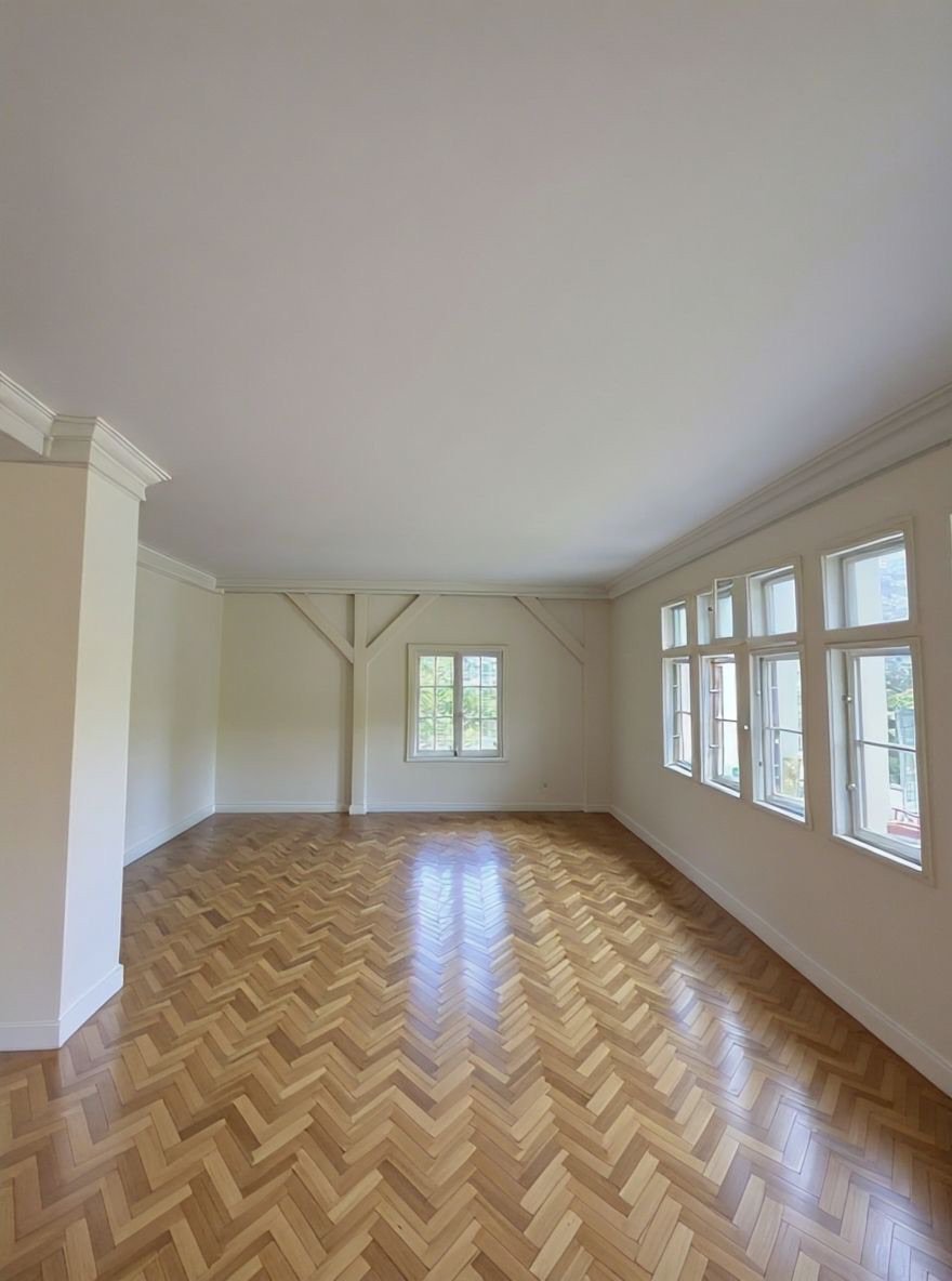 Obergeschoss, grosses Schlafzimmer.jpg