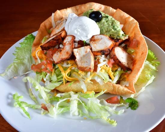 luna loca taco salad 1.jpg