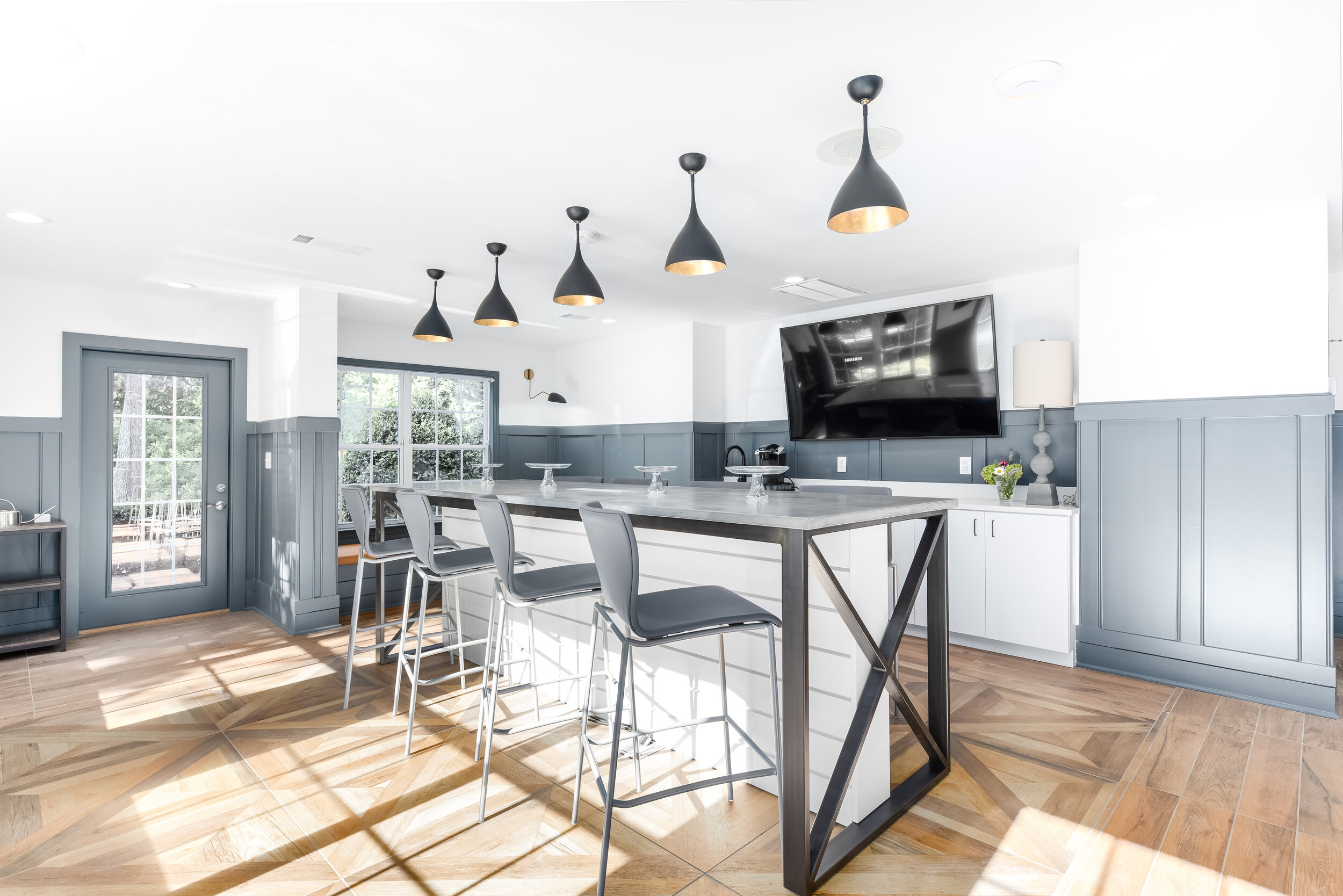 b Bridge Crossing Apartment Amenity Space — Office of Design