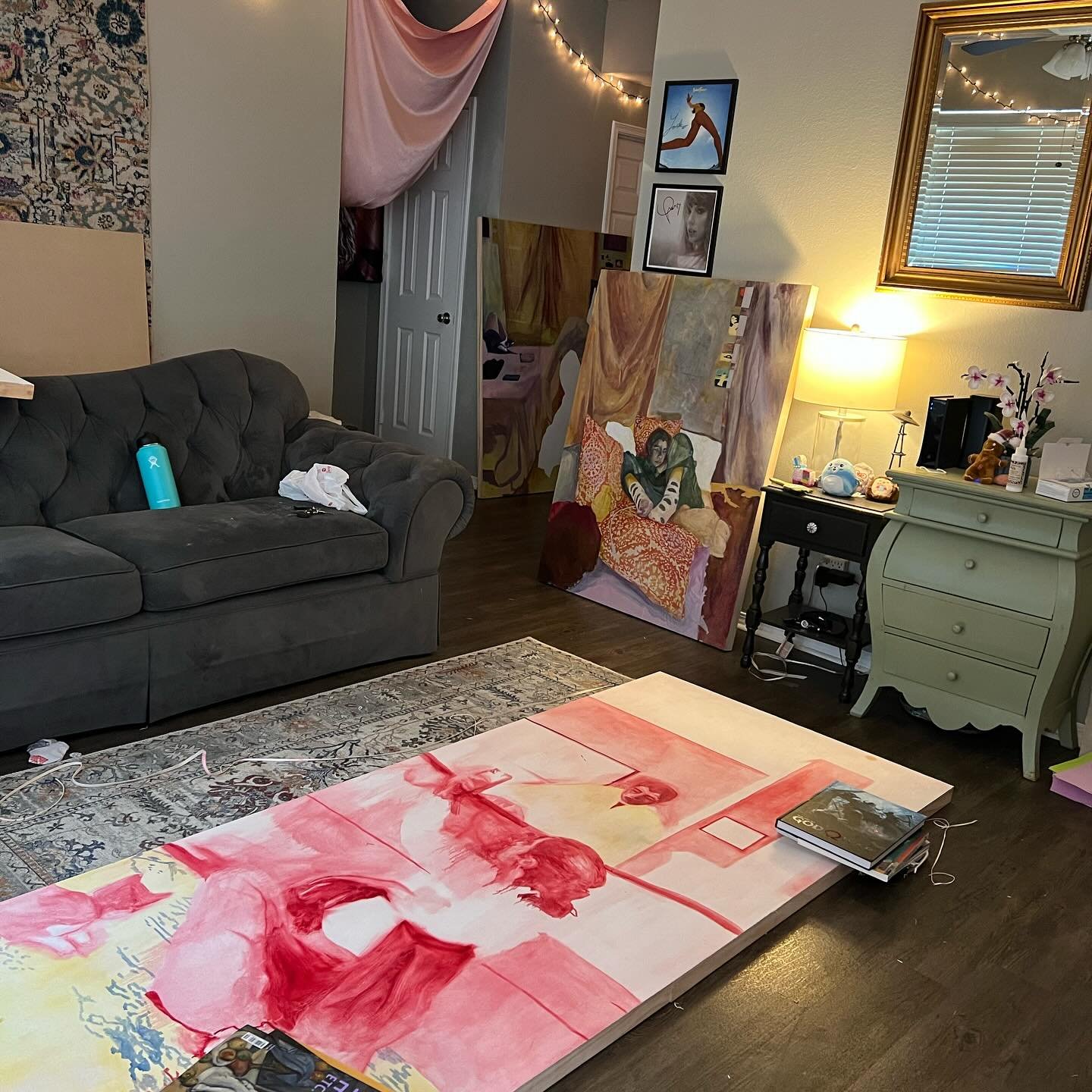 Come out to the Eisemann Center 😱FRIDAY JUNE 7th😱from ⏰6-8pm⏰ for 1️⃣First Friday1️⃣ & the opening of my show 🌸Pink Blanket🌸!!
I had been working on this all month 🥵🥵 countless hours have gone into building stretchers, curating, installin