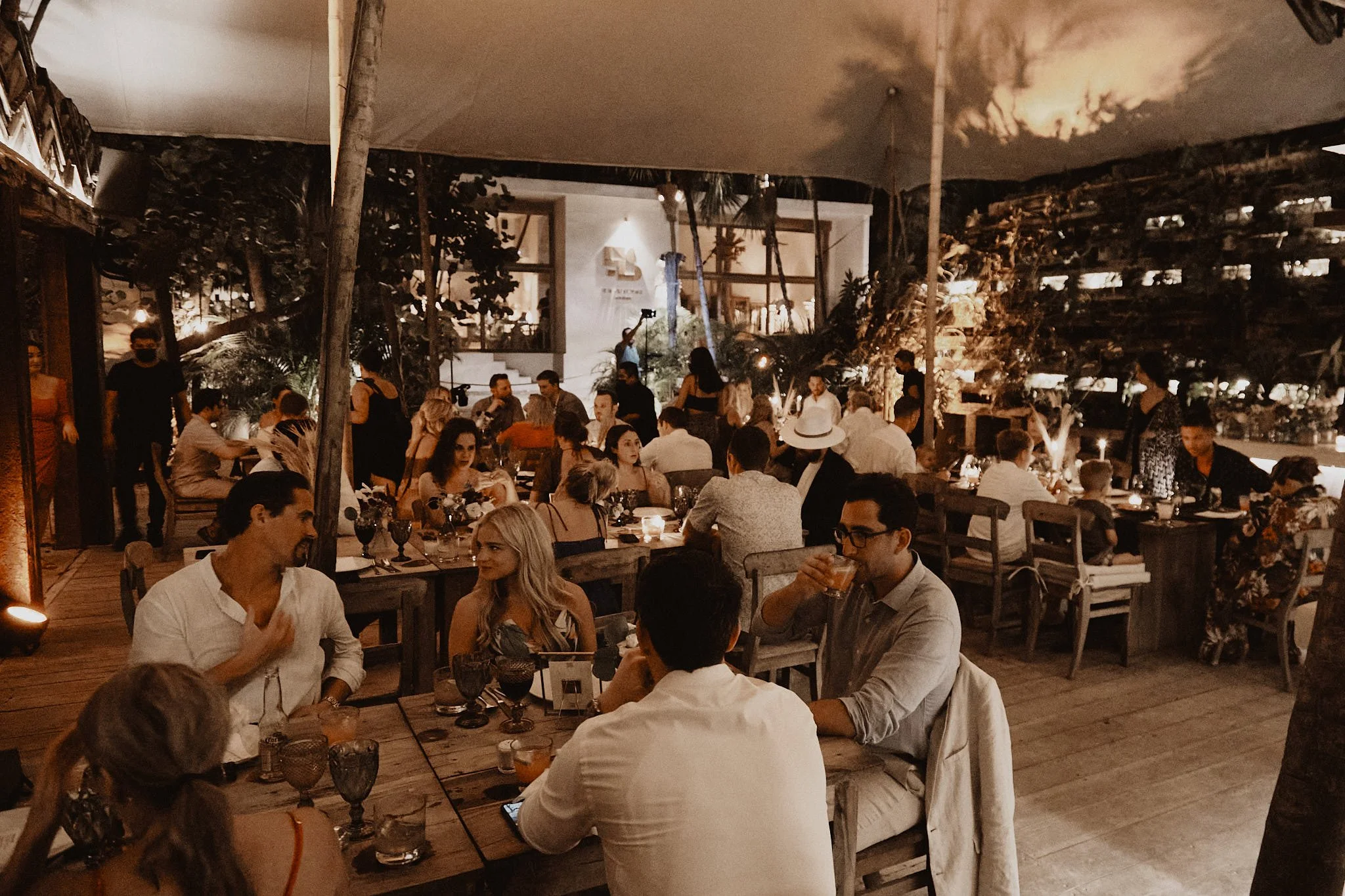 R+T Wedding Highlights Cloud 193.jpg