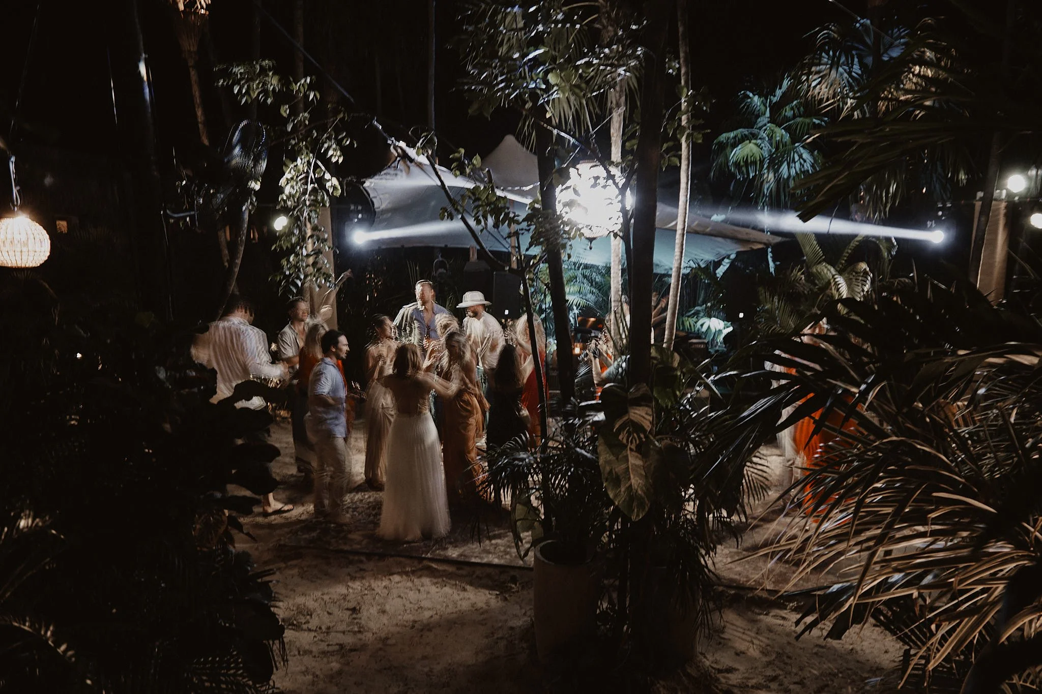 R+T Wedding Highlights Cloud 249.jpg