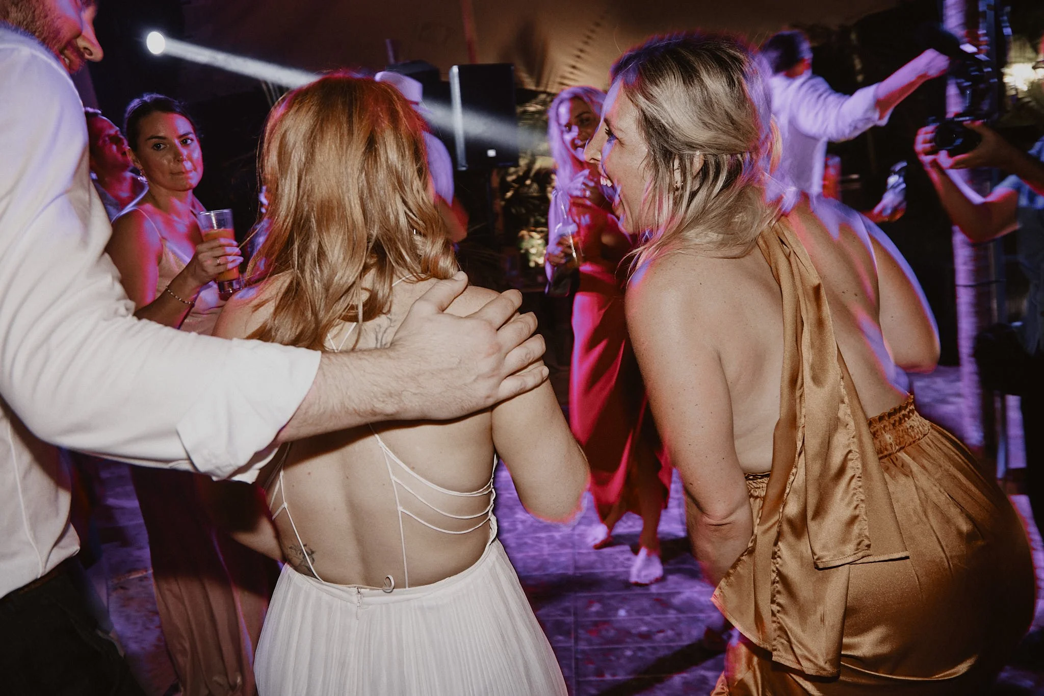 R+T Wedding Highlights Cloud 250.jpg