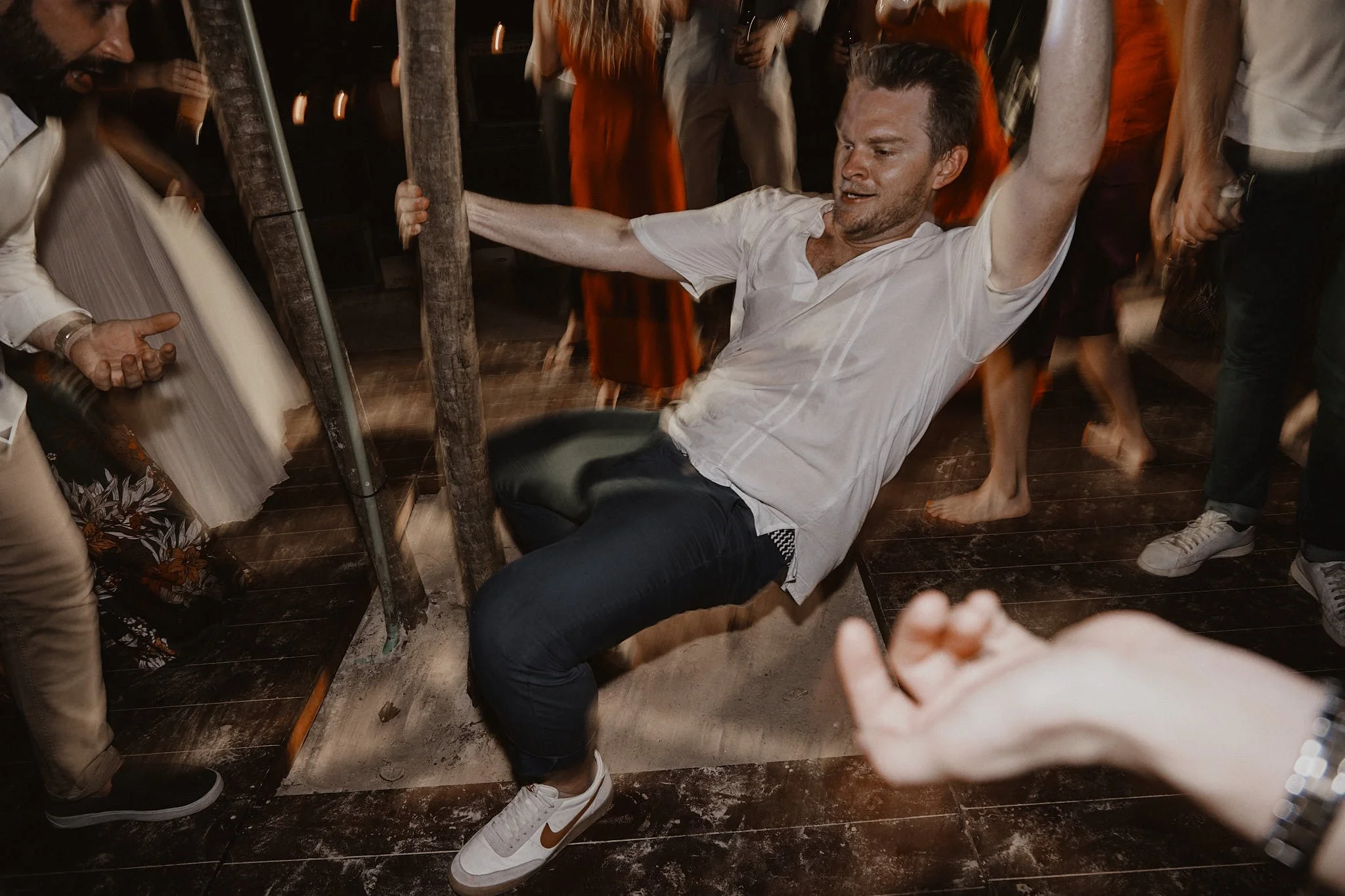 R+T Wedding Highlights Cloud 268.jpg