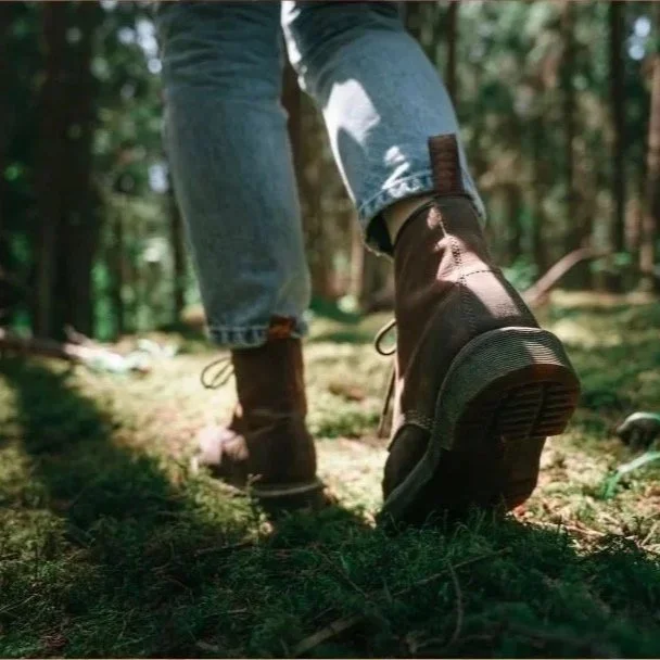 Walking & talking therapy - Helen Moss Therapy