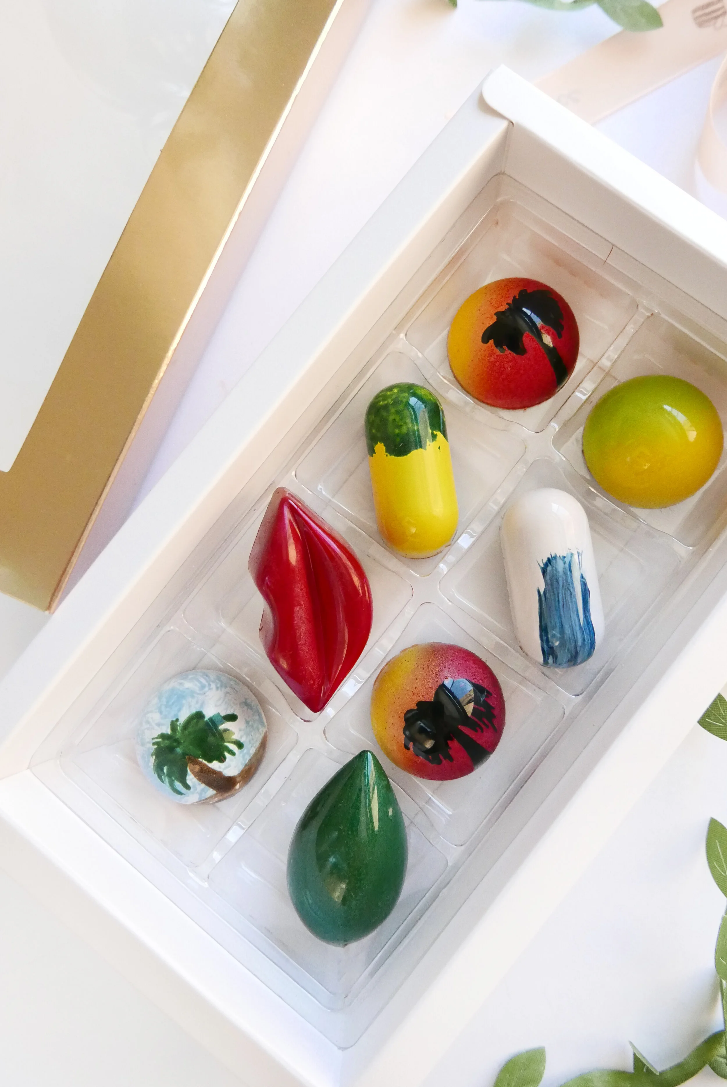 Handcrafted chocolates Summer collection (mix of flavors and shapes) 8 pcs
