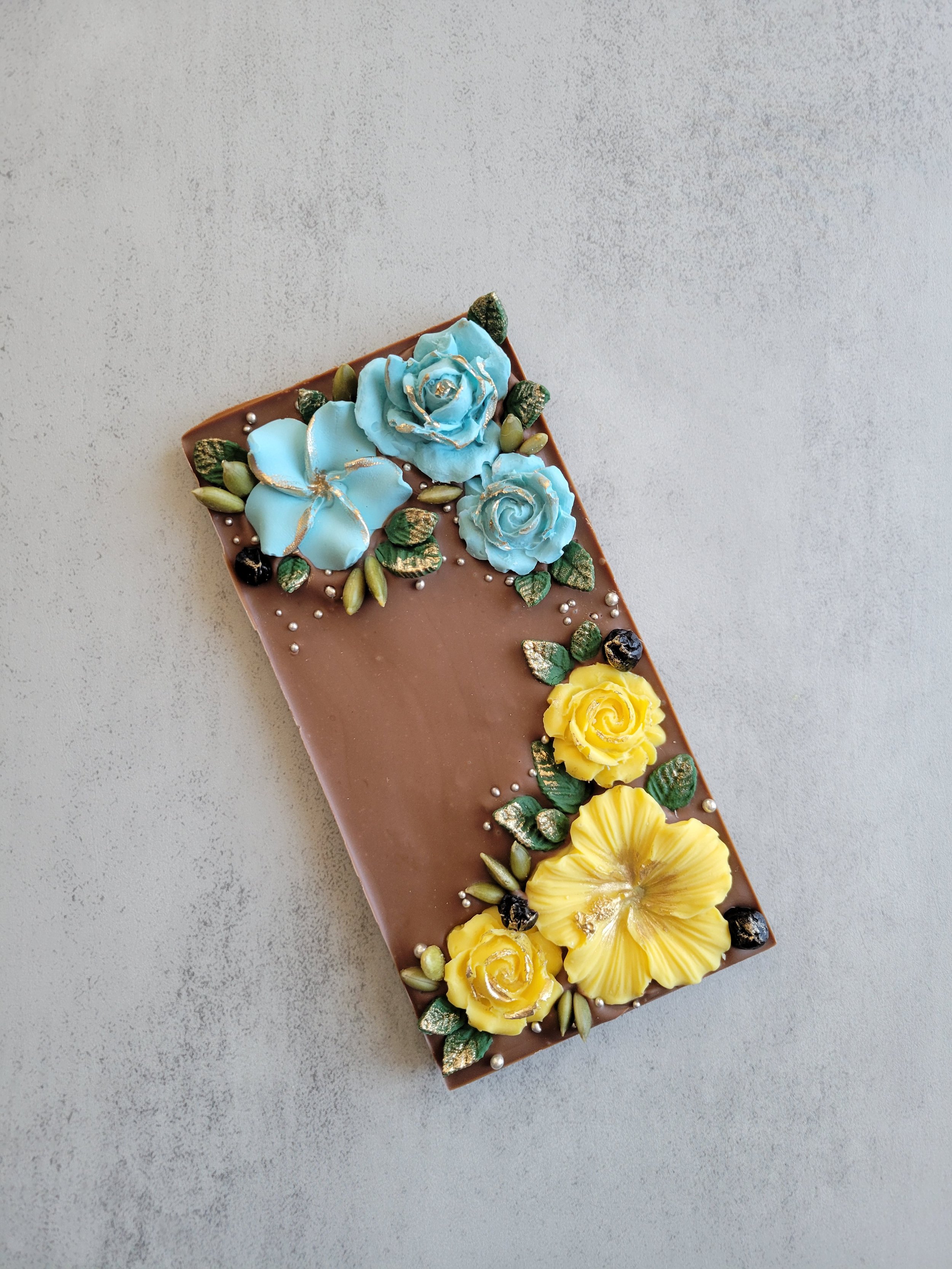 Handcrafted dark/milk chocolate bar (I Stand with Ukraine Collection_flowers)