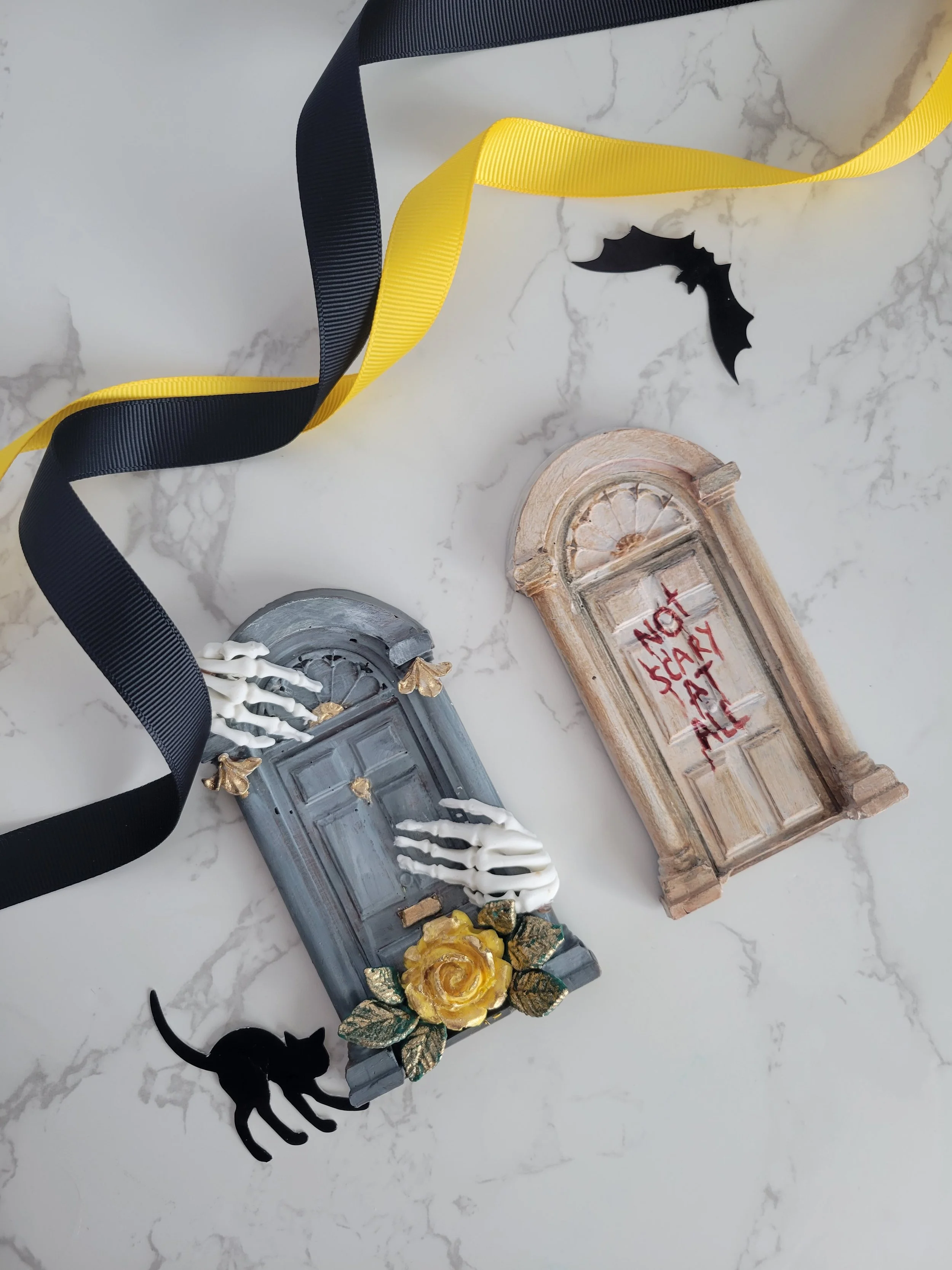 Set of  dark and milk chocolate bars Halloween Collection