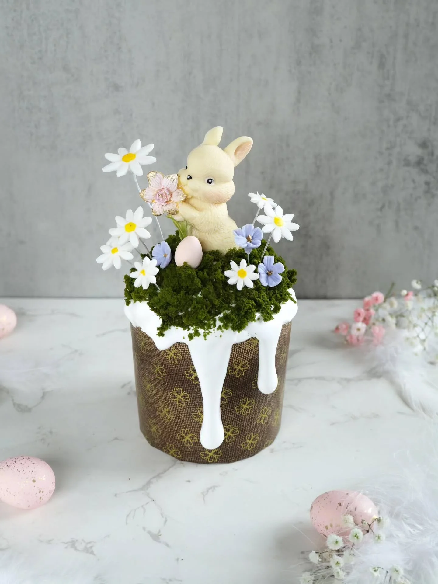 Easter kulich is packed with apricot, cranberry, raisin &amp; caramelized orange, topped with a fluffy marshmallow glaze, and a Belgian white chocolate bunny 🐇 It&rsquo;s made to bring beauty and sweetness to your Easter table! ⠀ 
🎀 S size $45 | 2 