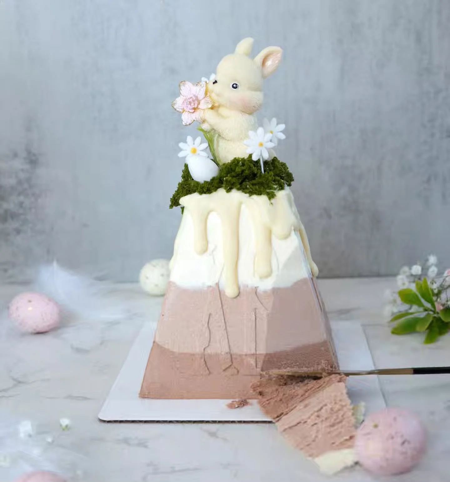 3 Chocolate Farmer&rsquo;s Cheese Paska 🍫
An indulgent, silky paska crafted with high-quality full-fat farmer&rsquo;s cheese, blended with rich butter and fresh cream, and layered with three luxurious Belgian chocolates &mdash; white, milk, and dark