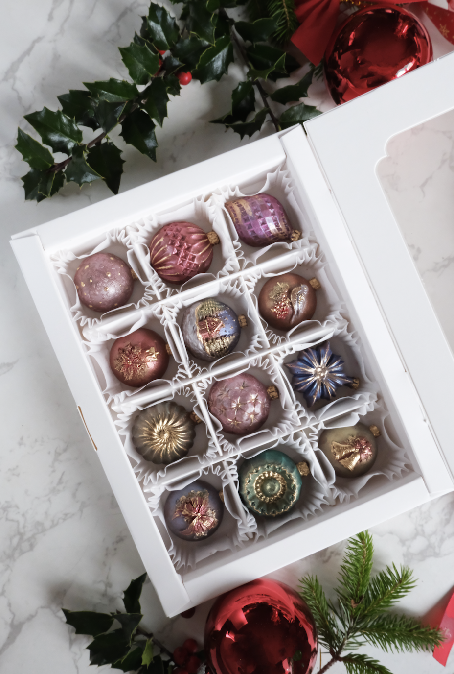 Vintage Ornaments Chocolate box