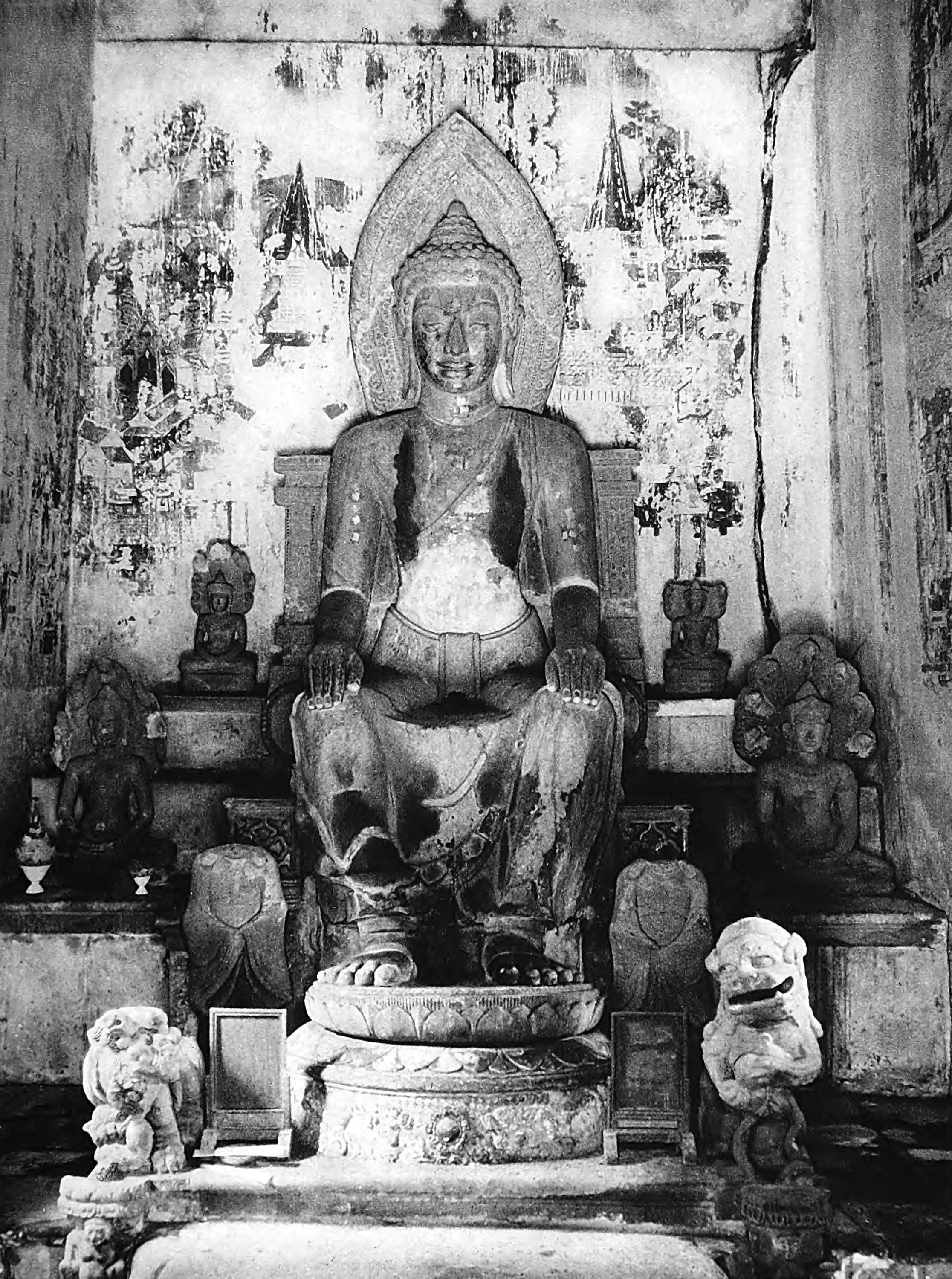 Ayuthia, Buddha seated in European Fashion
