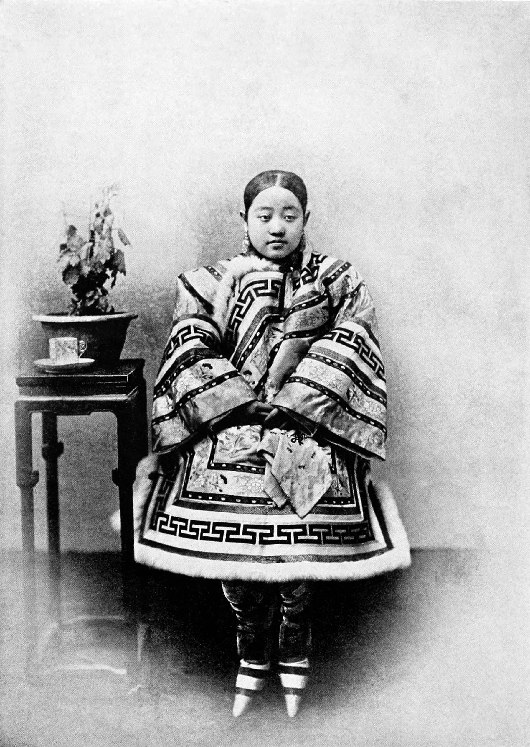 Peking by Yamamoto Sanshichiro (1909)