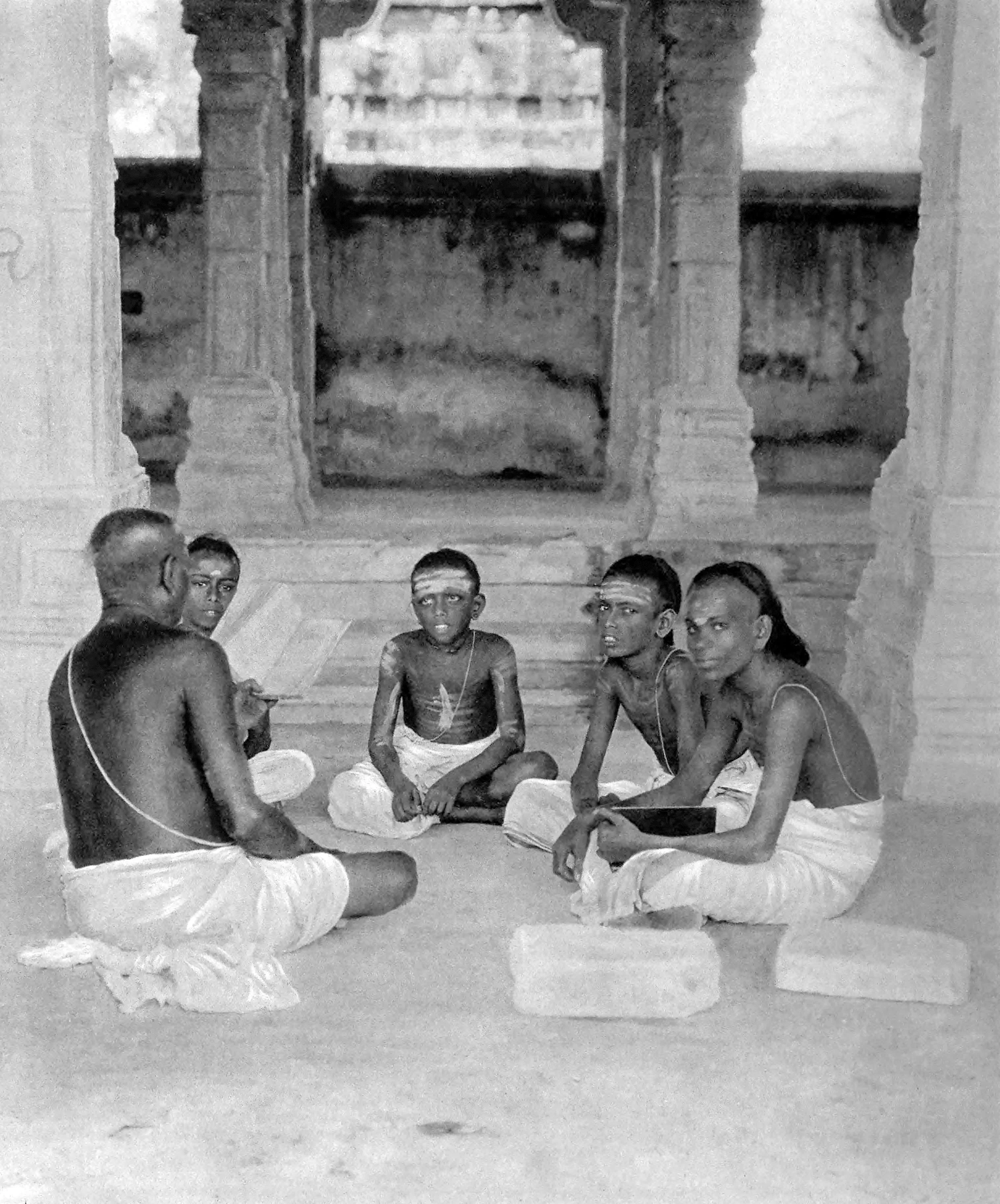 Rameswaram. Temple School