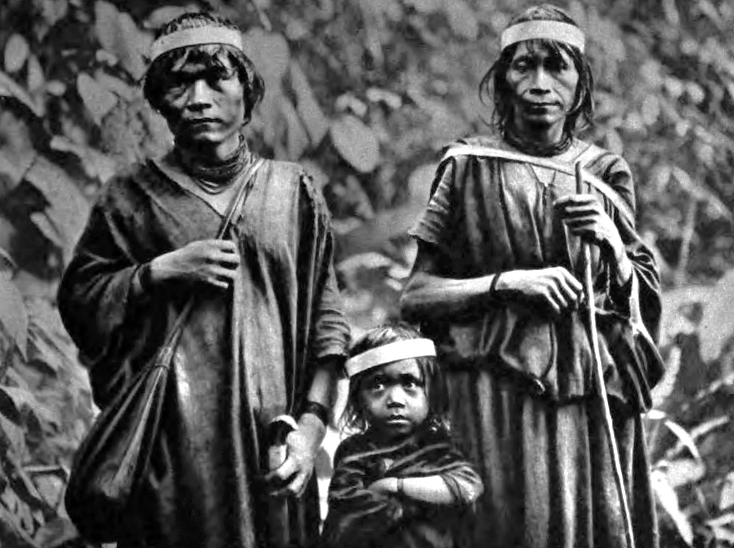 Peru-Cashibo Natives with child