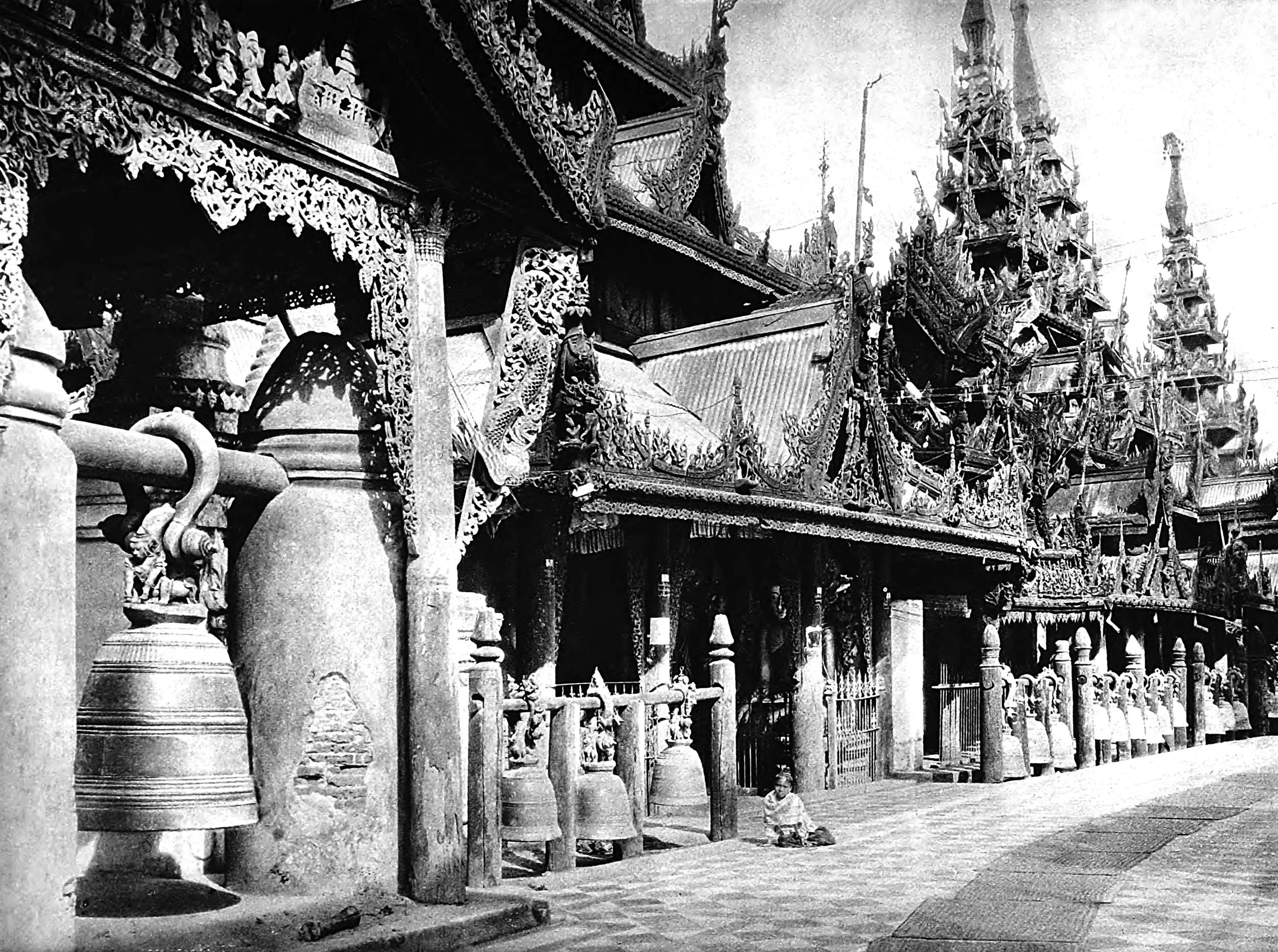 Prome, Shwesandaw Pagoda