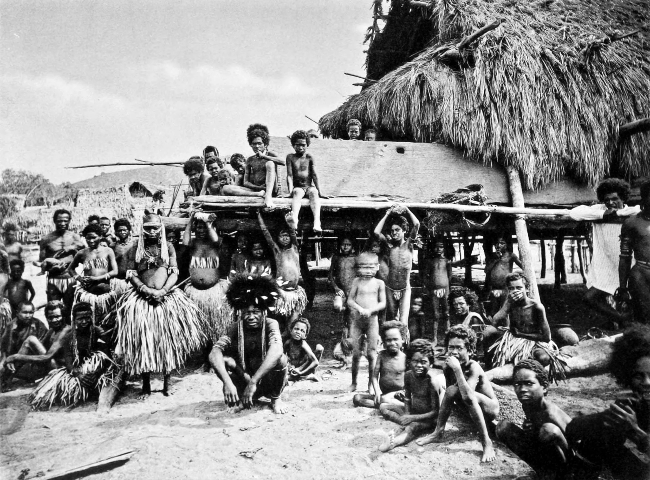 Group of Natives at Kapa Kapa, Central Figures