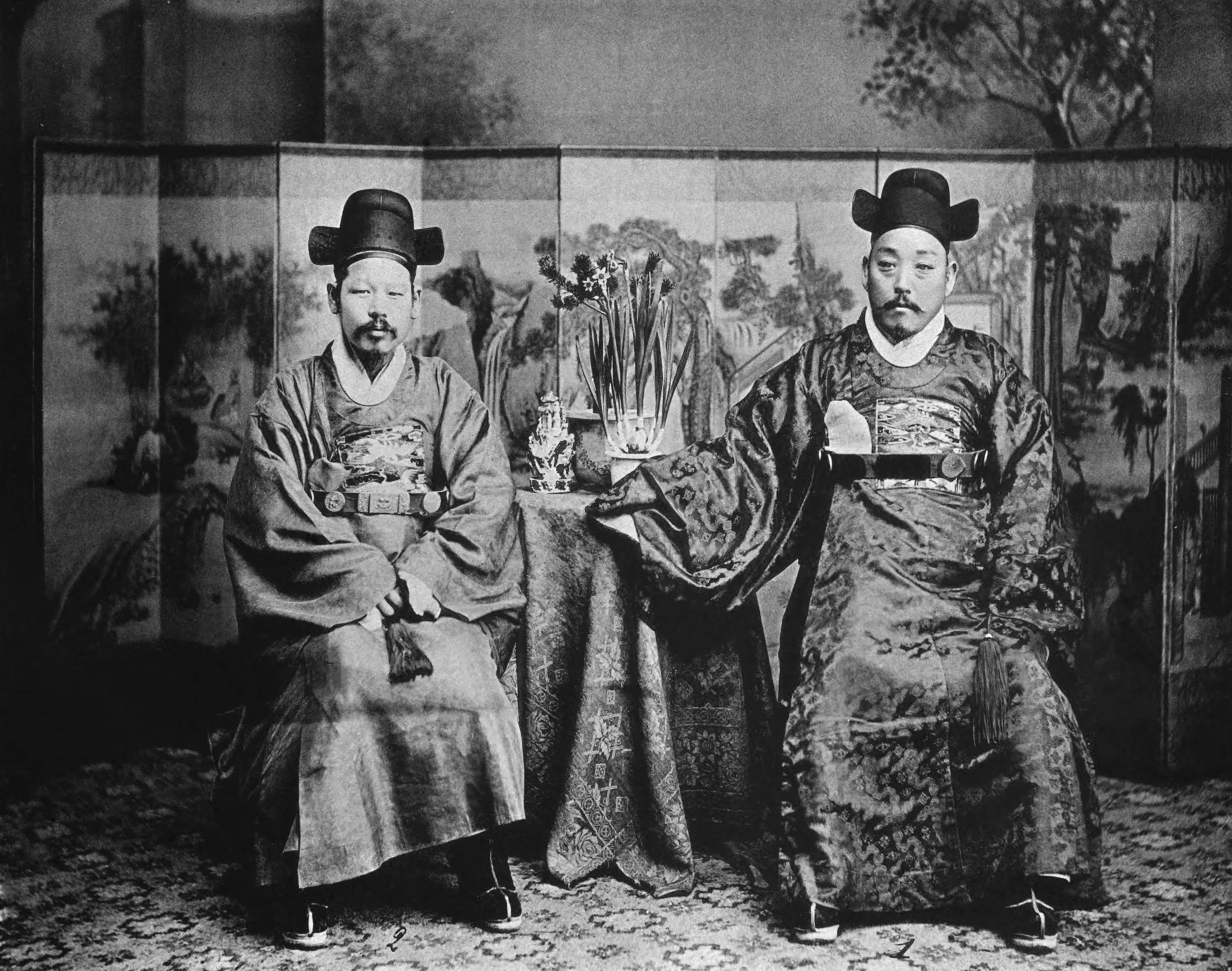 Prince Yi-Tchai-Soun, Minister of the Royal Matson beside him is Minister of Foreign Affairs