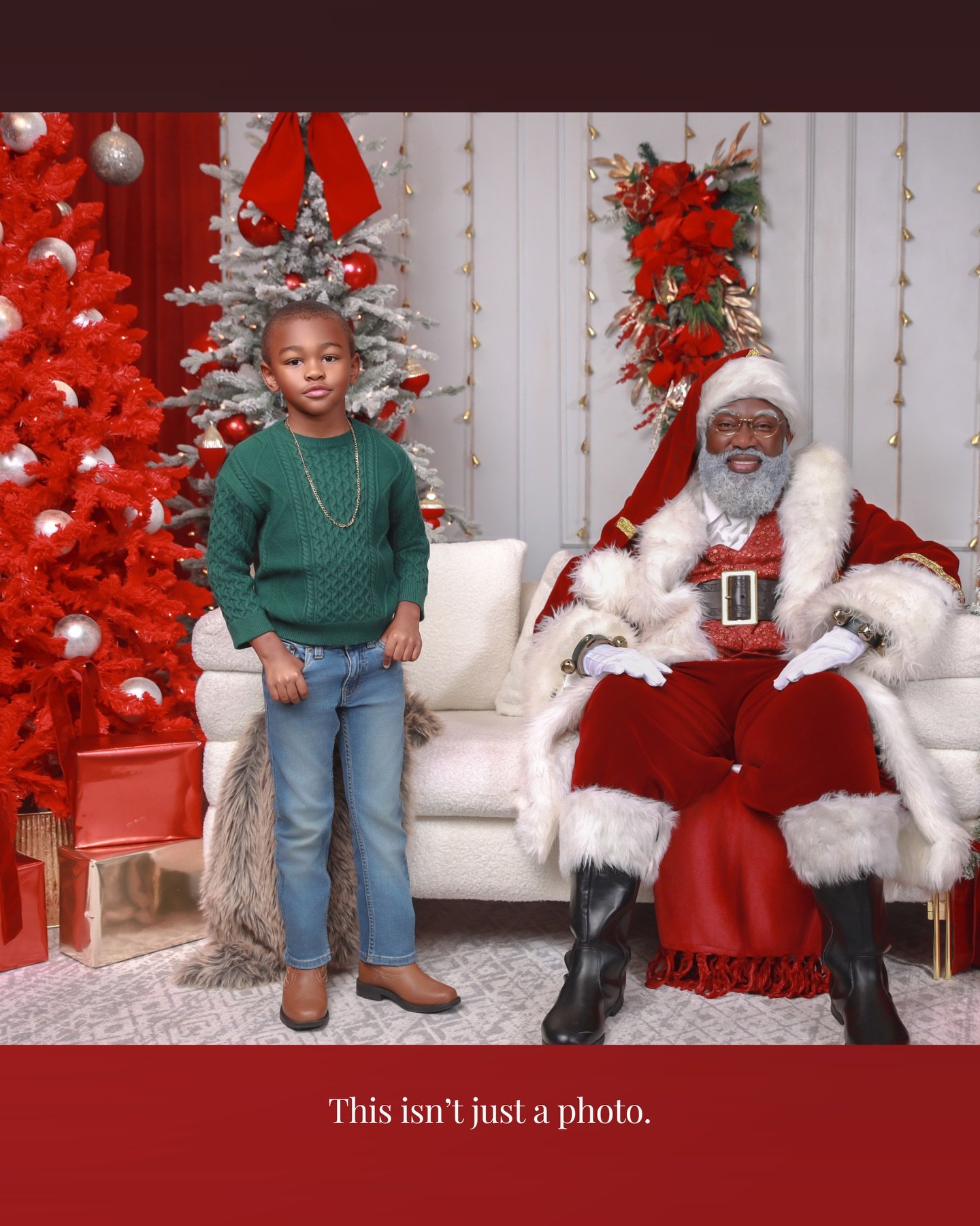 ✨ It&rsquo;s easy to think you&rsquo;re just booking a photo session. What you&rsquo;re really doing is preserving a moment in time.
&bull;
One day, this image won&rsquo;t just show how small they were. It will remind you how it felt to hold them rig