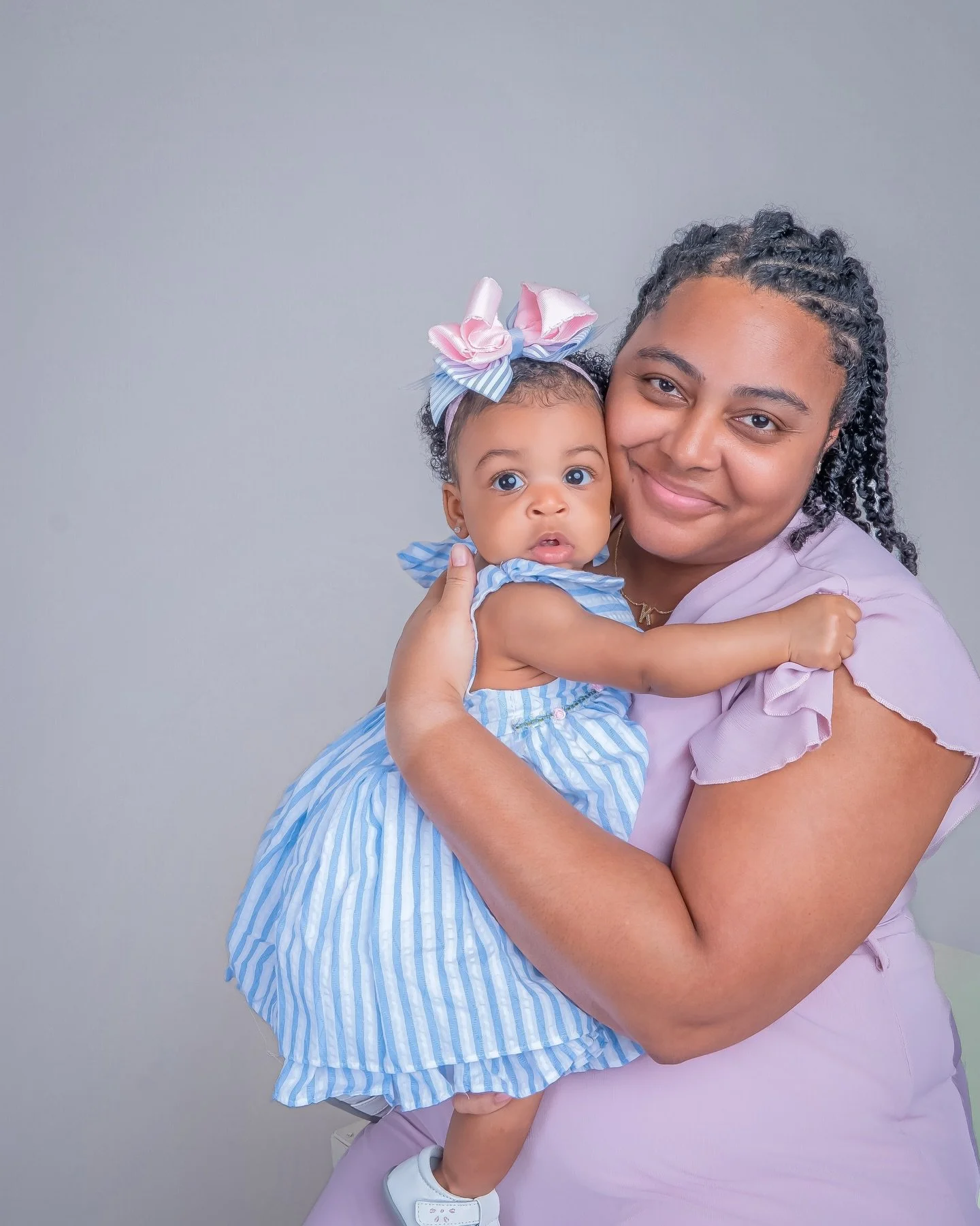 🌸 Moms, this one is for you.
For the ones always behind the camera.

This Mother&rsquo;s Day, step into the frame.
Sessions are limited to April 25, 26, and May 2.

Schedule your moment here: blacksantahouston.com/bshschedule

#blacksantahouston #ho