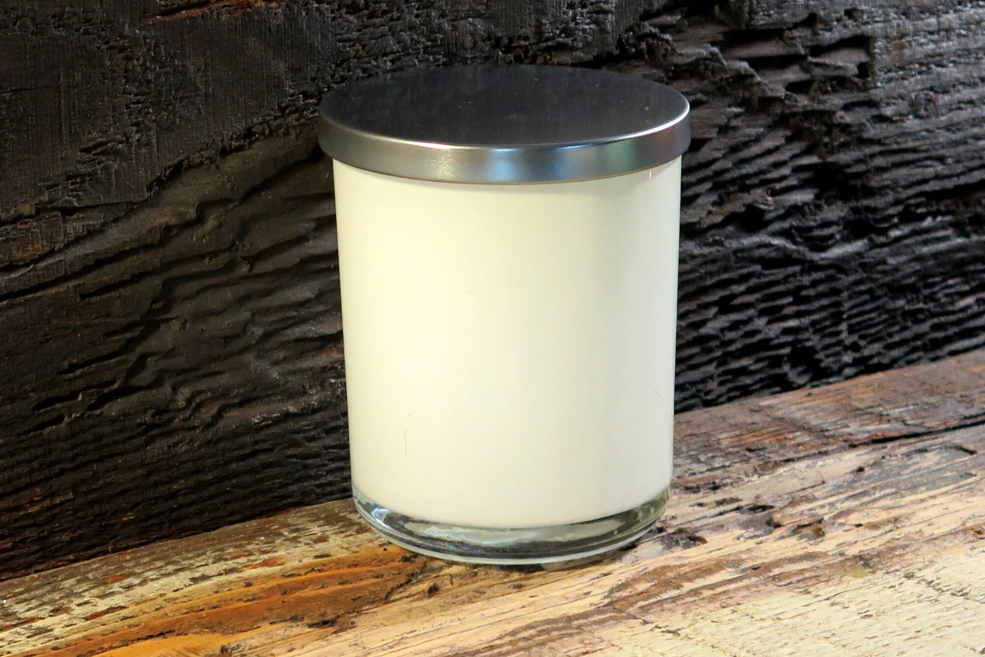22 oz White with Brushed Silver Lid   4" x 4" x 5"