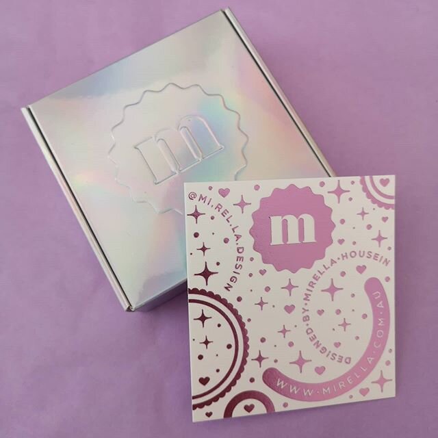 PACKAGING ✷ I love everything about my branding and packaging. It all works really nicely together (especially when you get to open that holographic box to find some colourful earrings!).
The time spent finding suppliers, researching materials, order