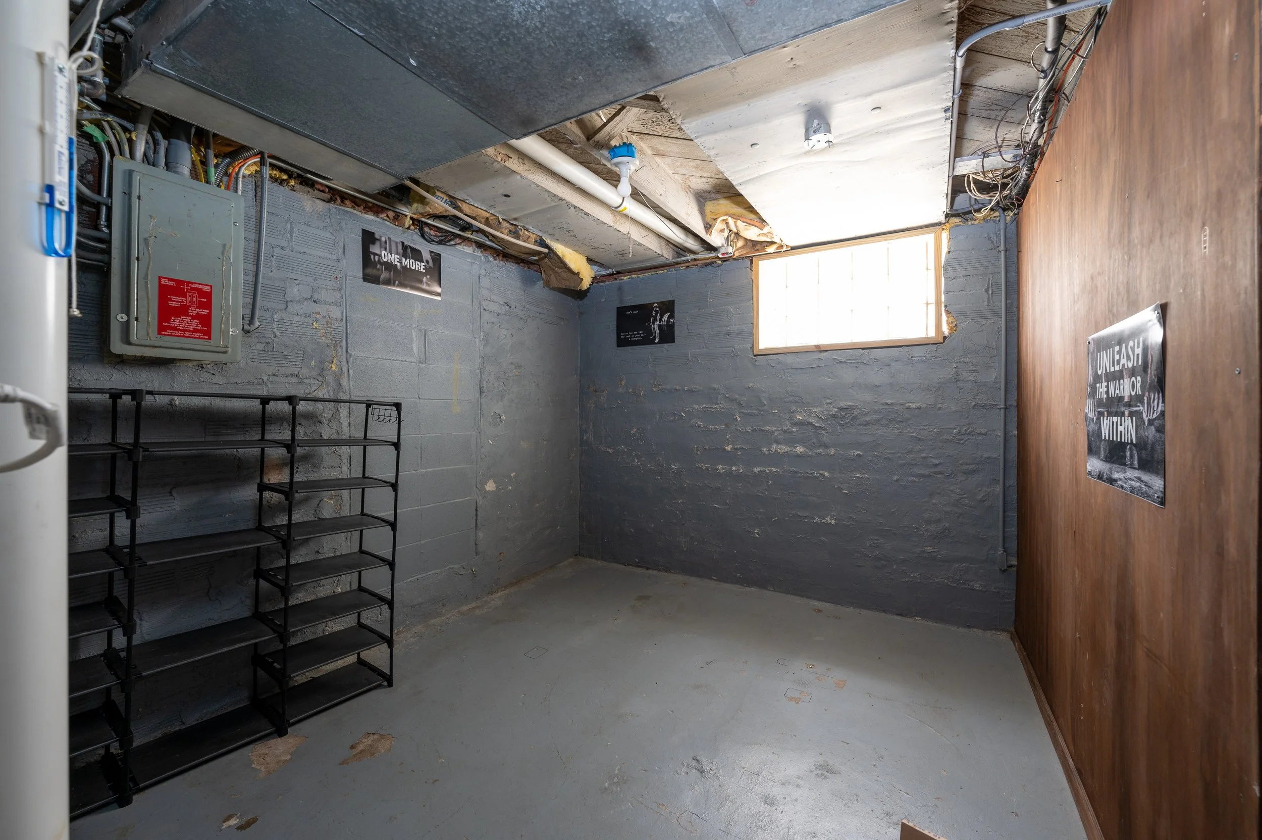 1327 3rd Ave SW - Interior 20.jpg