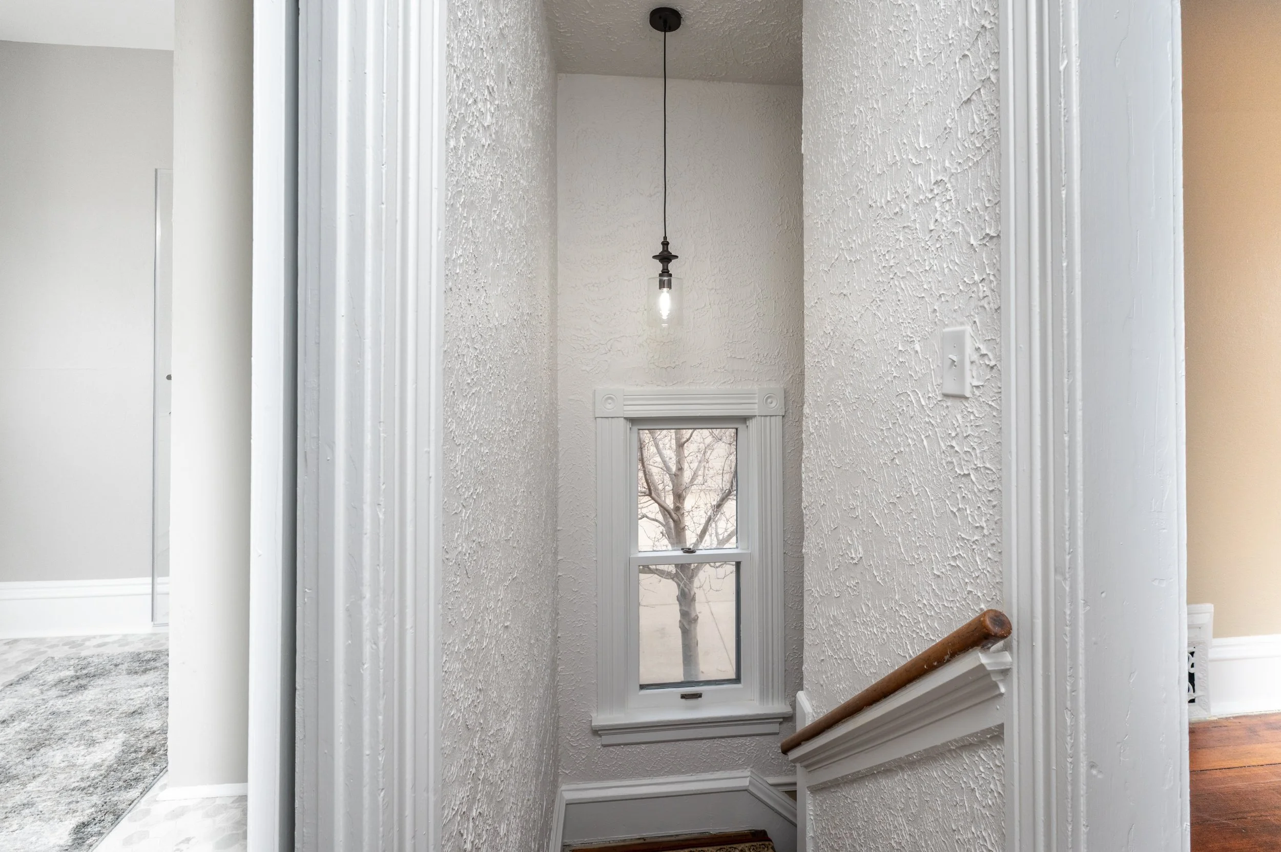 212 5th Ave SW, Unit 2 - 13.jpg