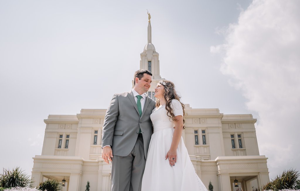 jordan-and-jaycee_payson-utah_wedding-day_payson-utah-temple_super89films_93.jpg