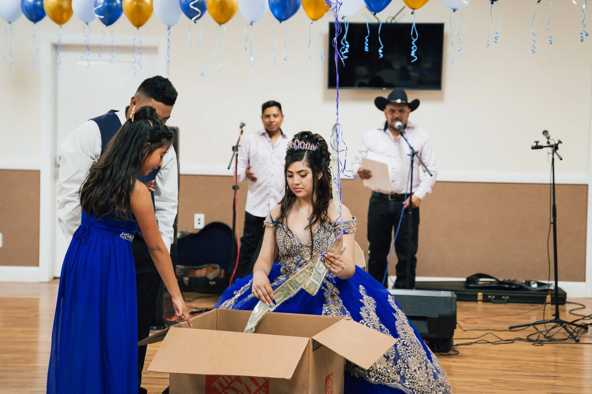 yasmin_fayette-utah_fayette-town-hall-_-quinceañera_super89films_-19.jpg