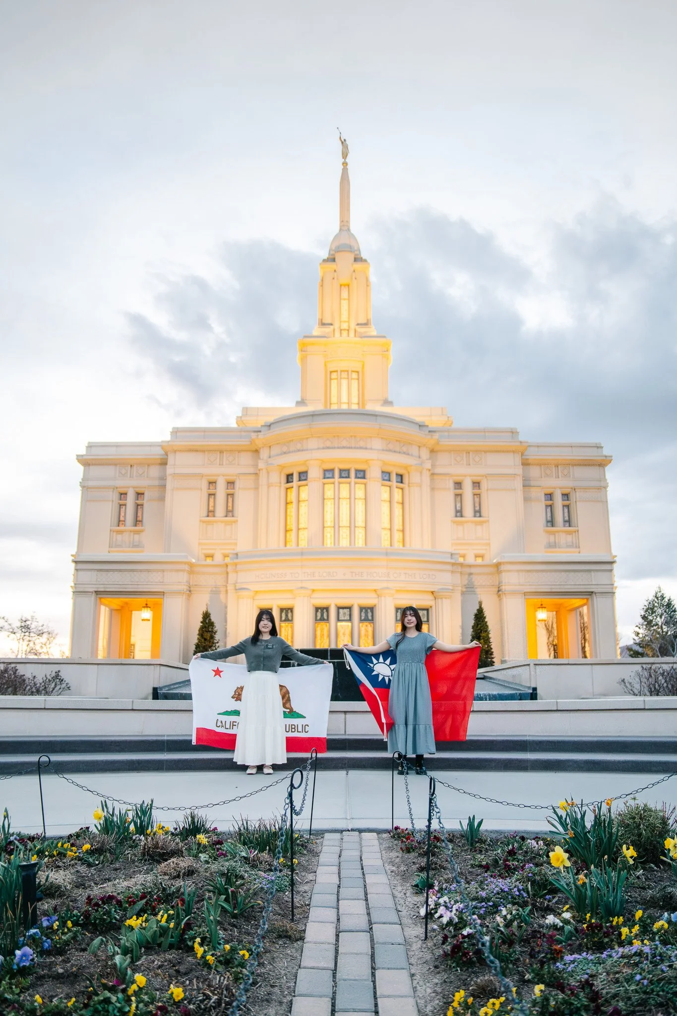 hope-and-charity_payson-utah_missionary-photoshoot_payson-utah-temple_super89films_-49.jpg