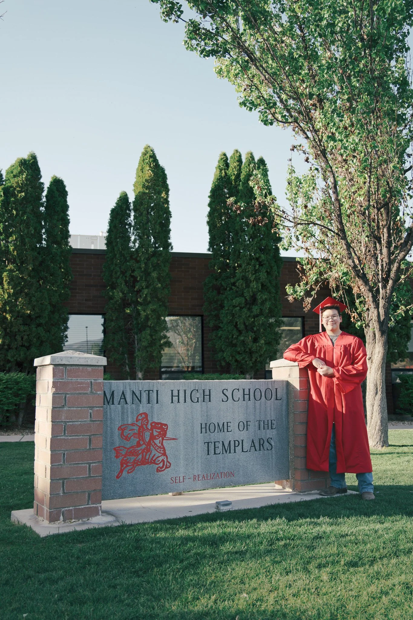 matthew_manti-utah_ephraim-utah_high-school-graduation-photoshoot_snow-college_ephraim-canyon_super89films_-42.jpg