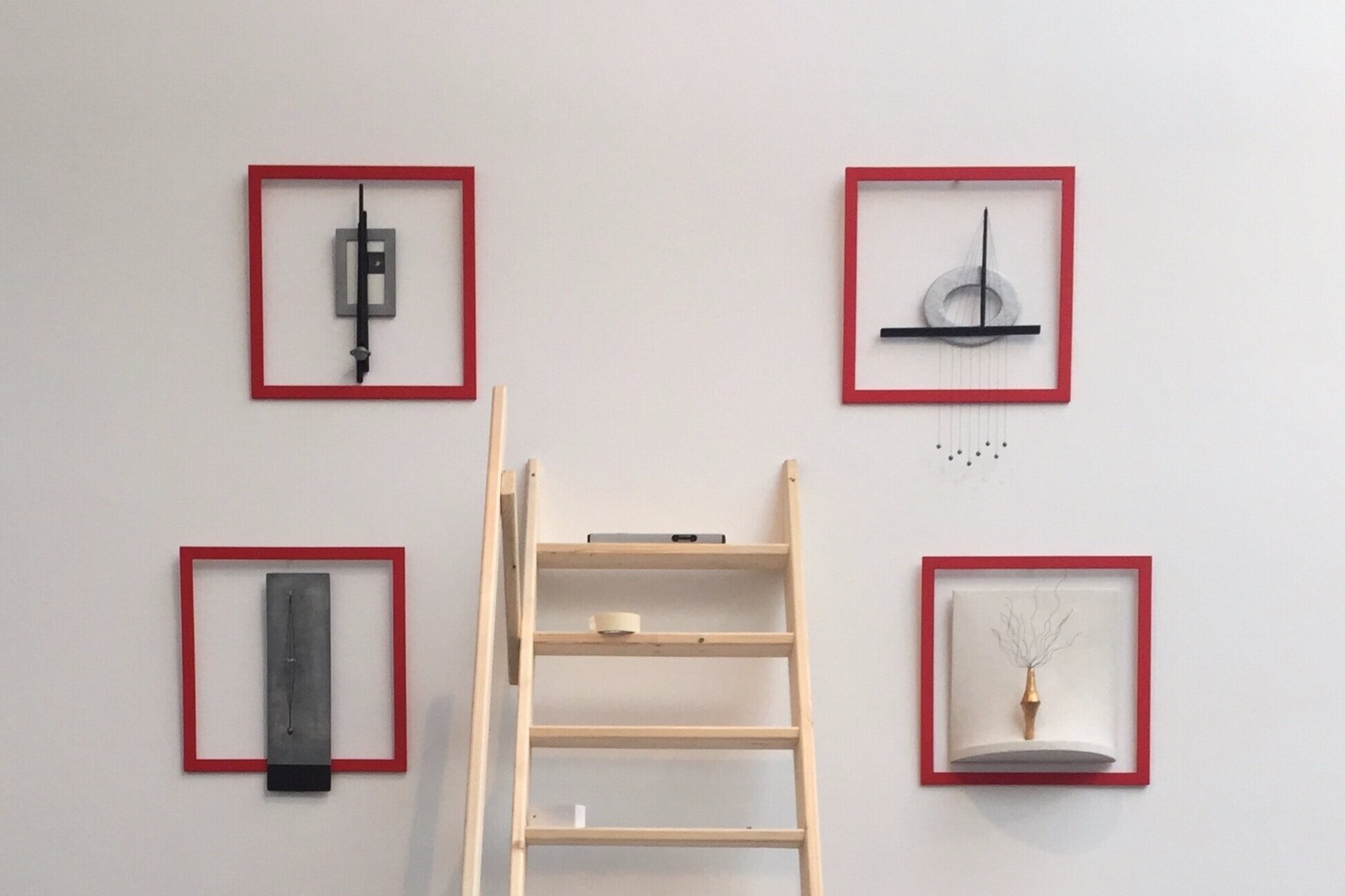 Vertical Sculpture Micro-exhibition