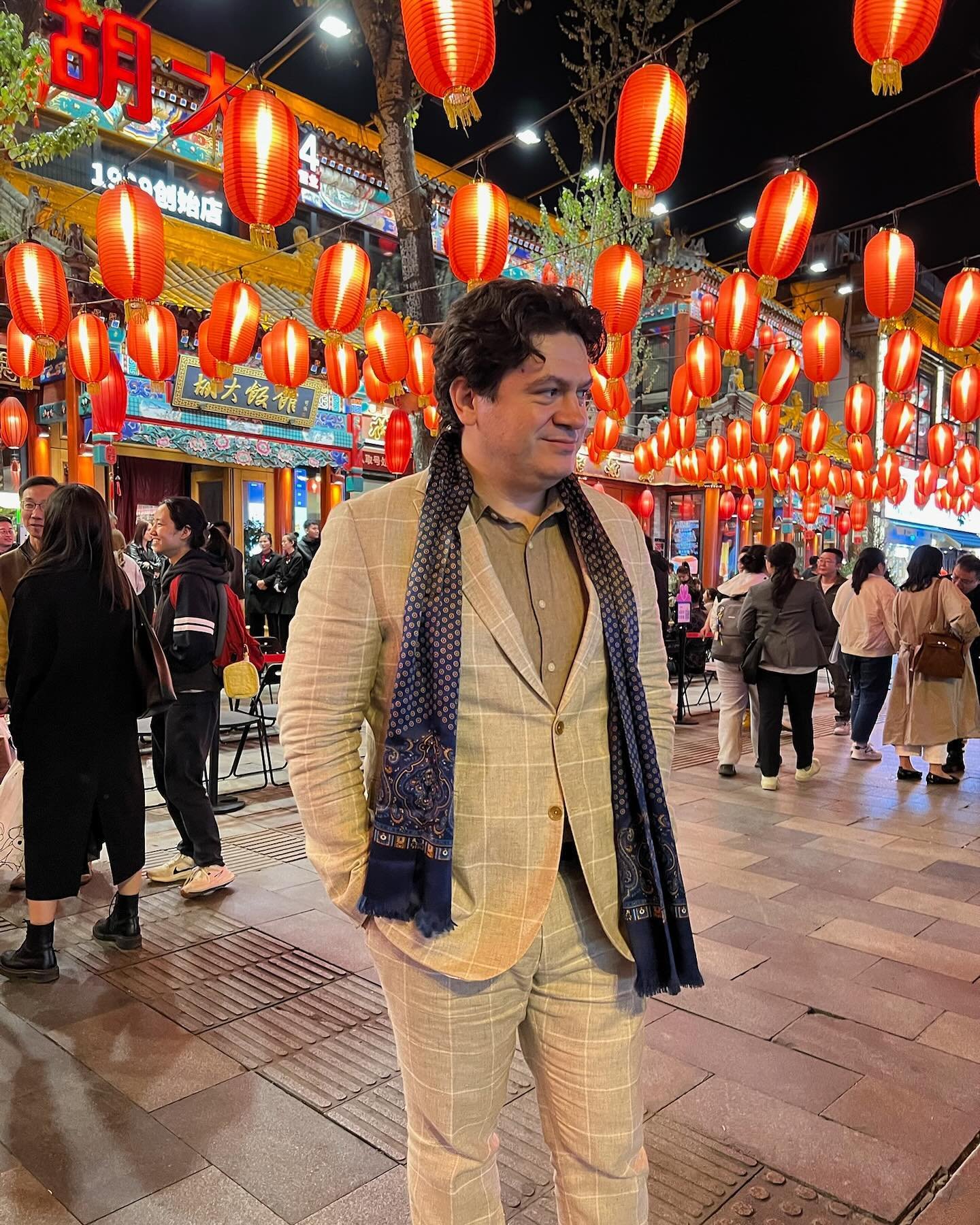 @Cristian.Macelaru is in Beijing! He and his WDR Sinfonieorchester play @ChinaNCPA tonight as part of their China tour. Toi toi toi!! ✈️ 🇨🇳