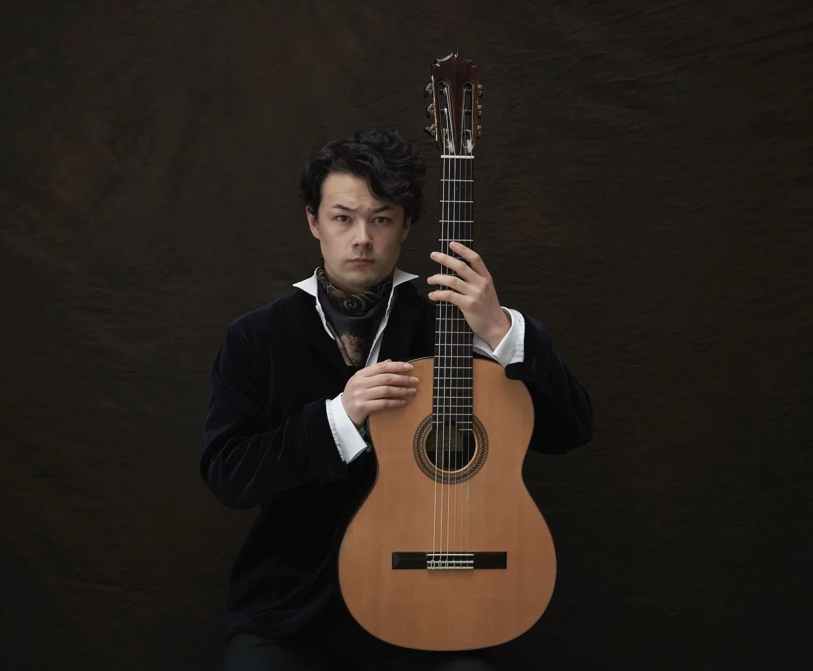 Sean Shibe . Guitar