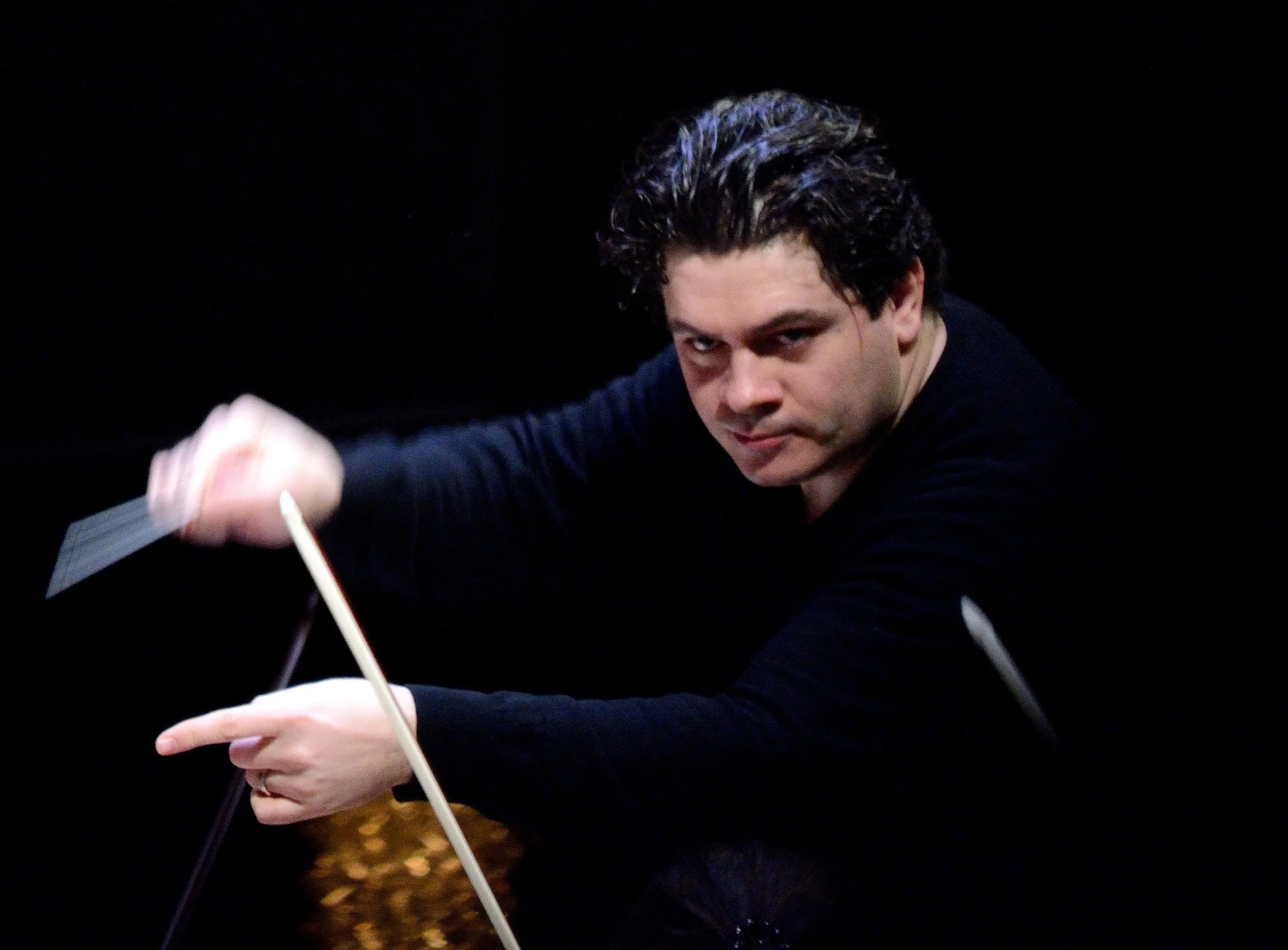 Cristian Mǎcelaru Interviewed by Cultural Attaché 