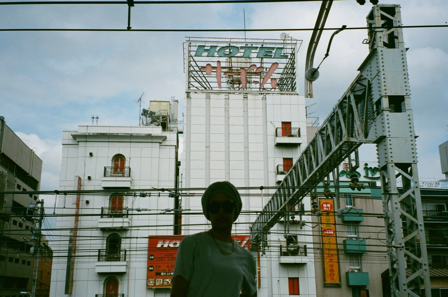   Kiren II . Tokyo, 2017. 35mm. 