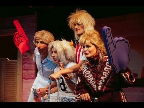 Trailer | IOWA von Stefanie Sargnagel