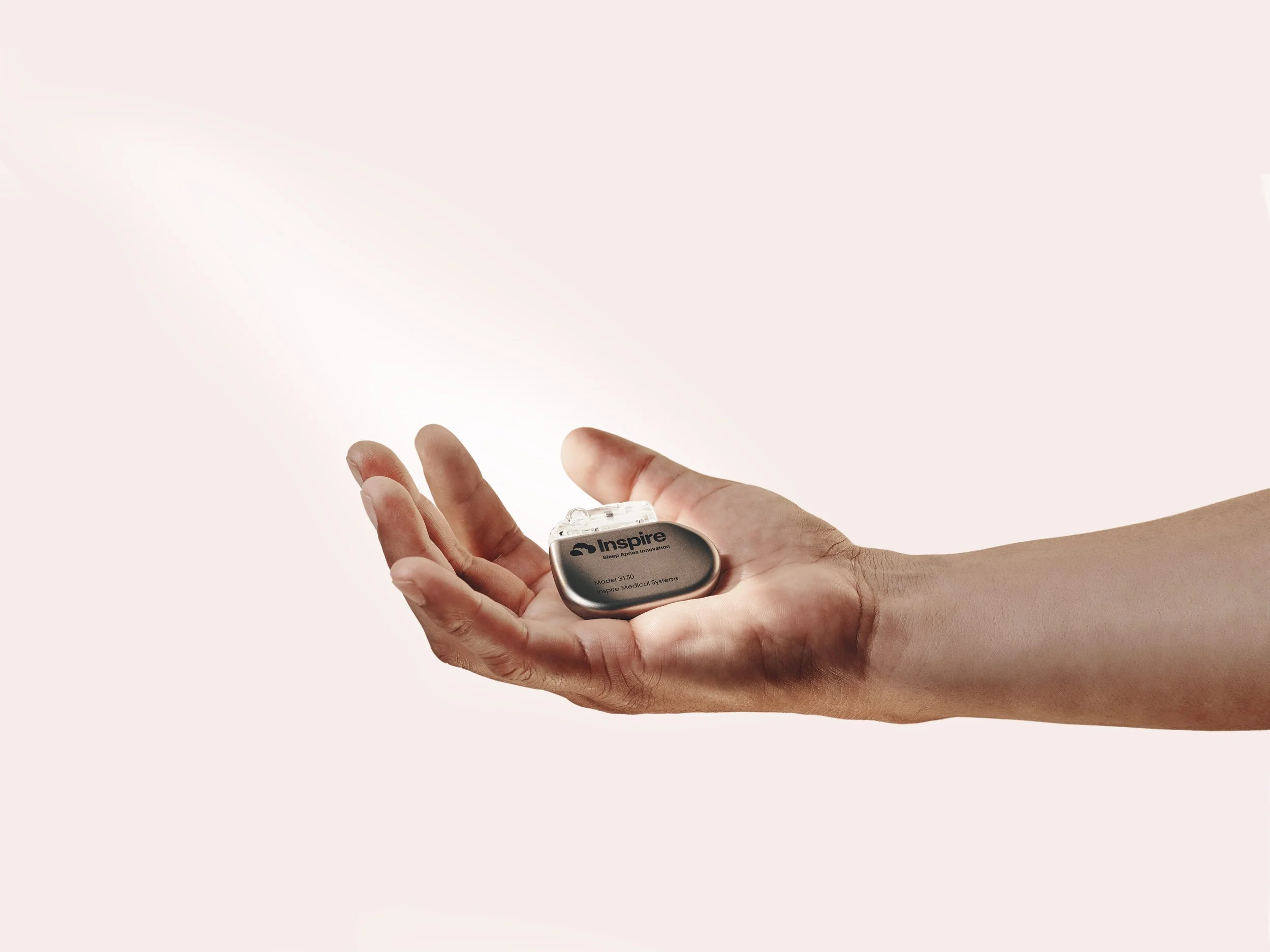 Shot_01_Impant_Hand_748_HERO.jpg
