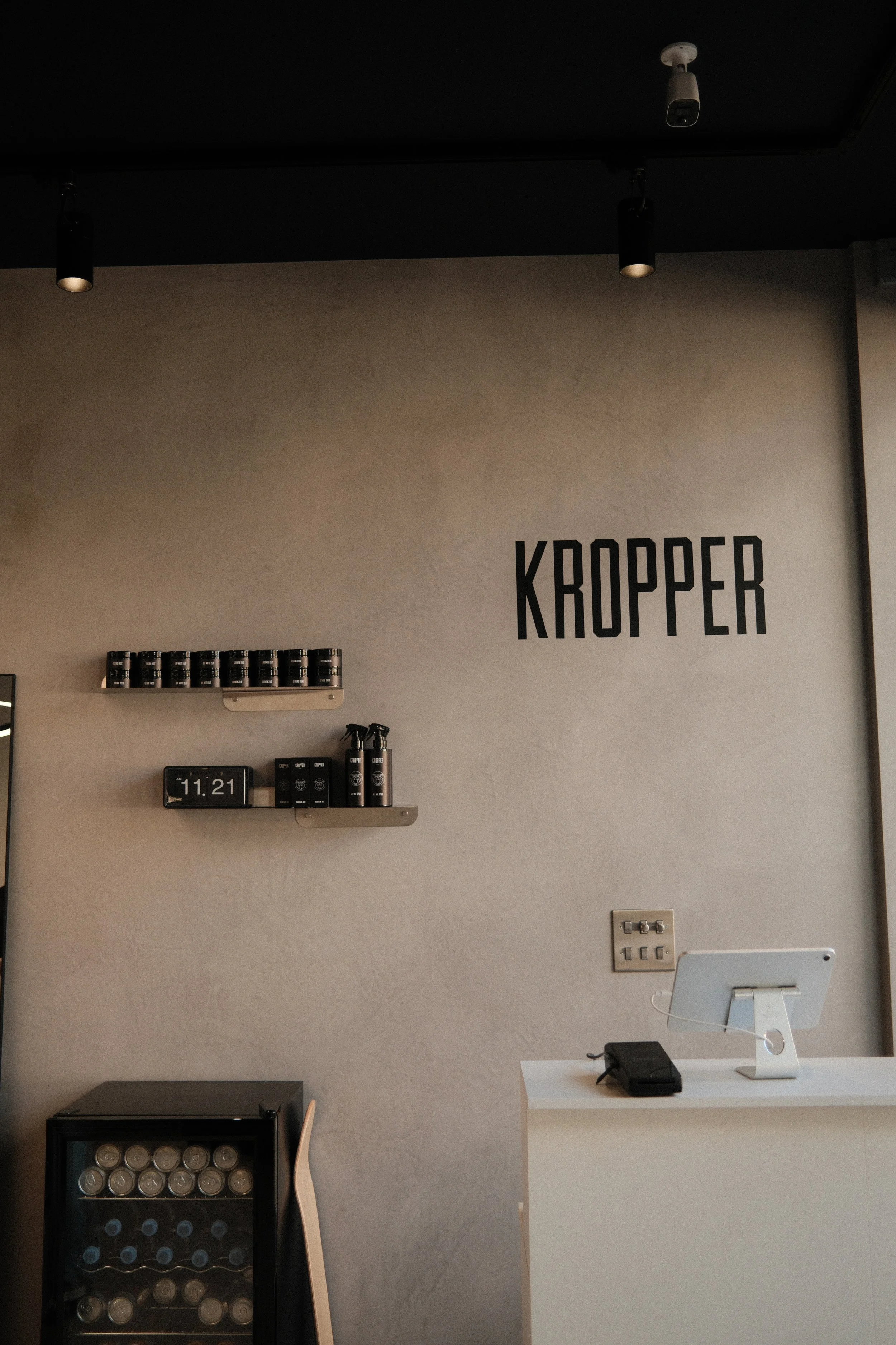 kropper barbers sign at there Fulham broadway branch