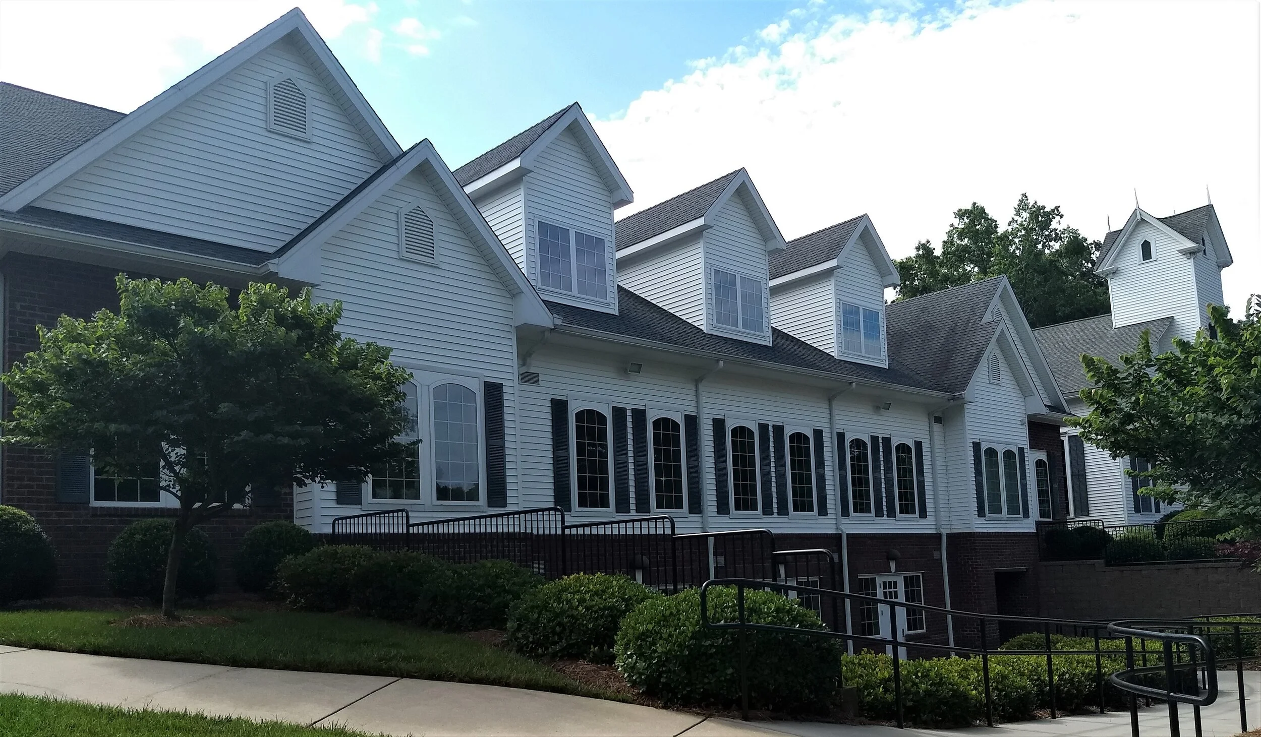 Education building 2020-07-01.jpg