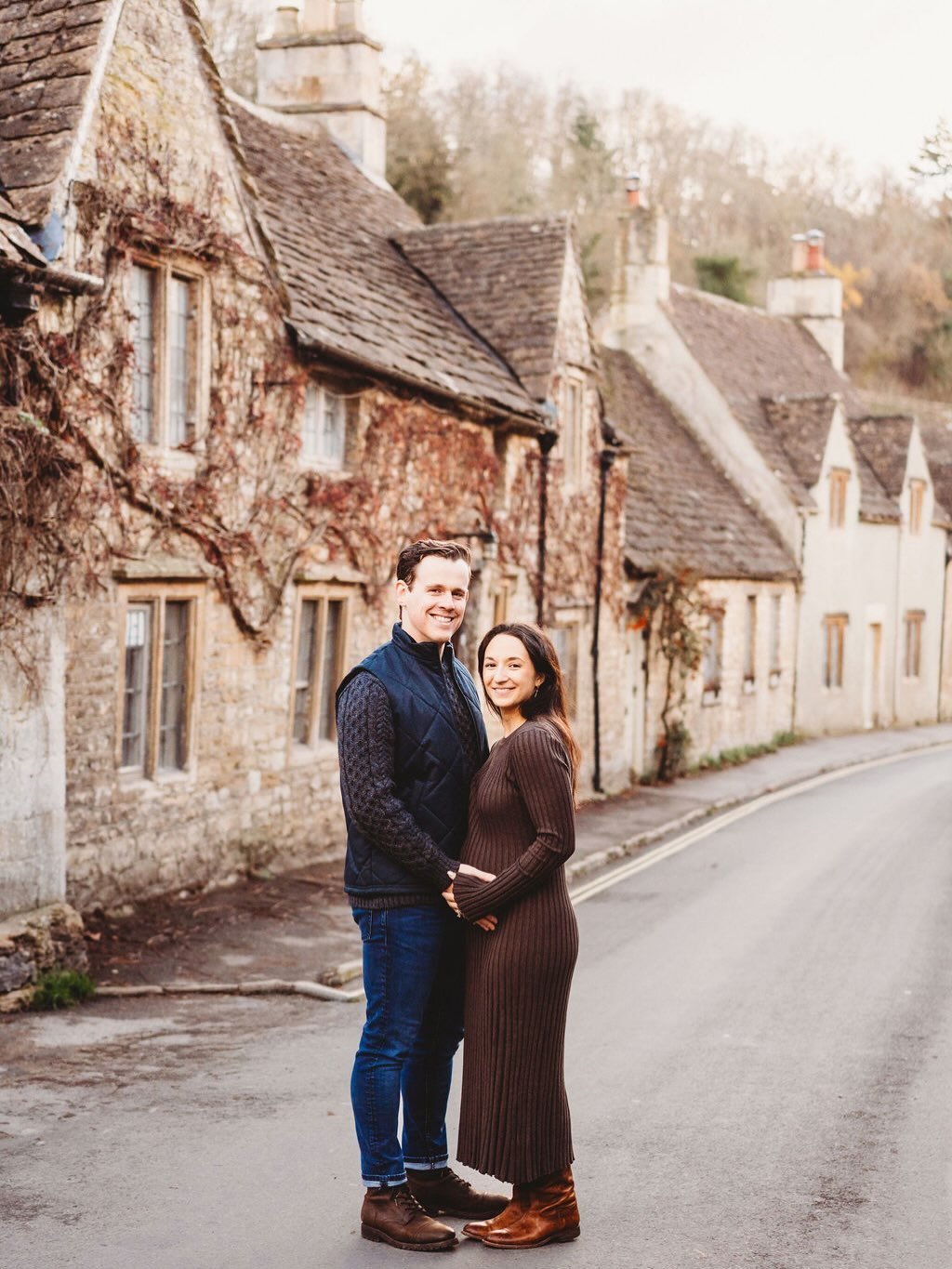 This lovely couple wanted a photo session to document their pregnancy and their visit to The Cotswolds - and I was very happy to oblige! 

Your maternjty session can be in your home or in an outdoor location; is relaxed and natural, documenting the m